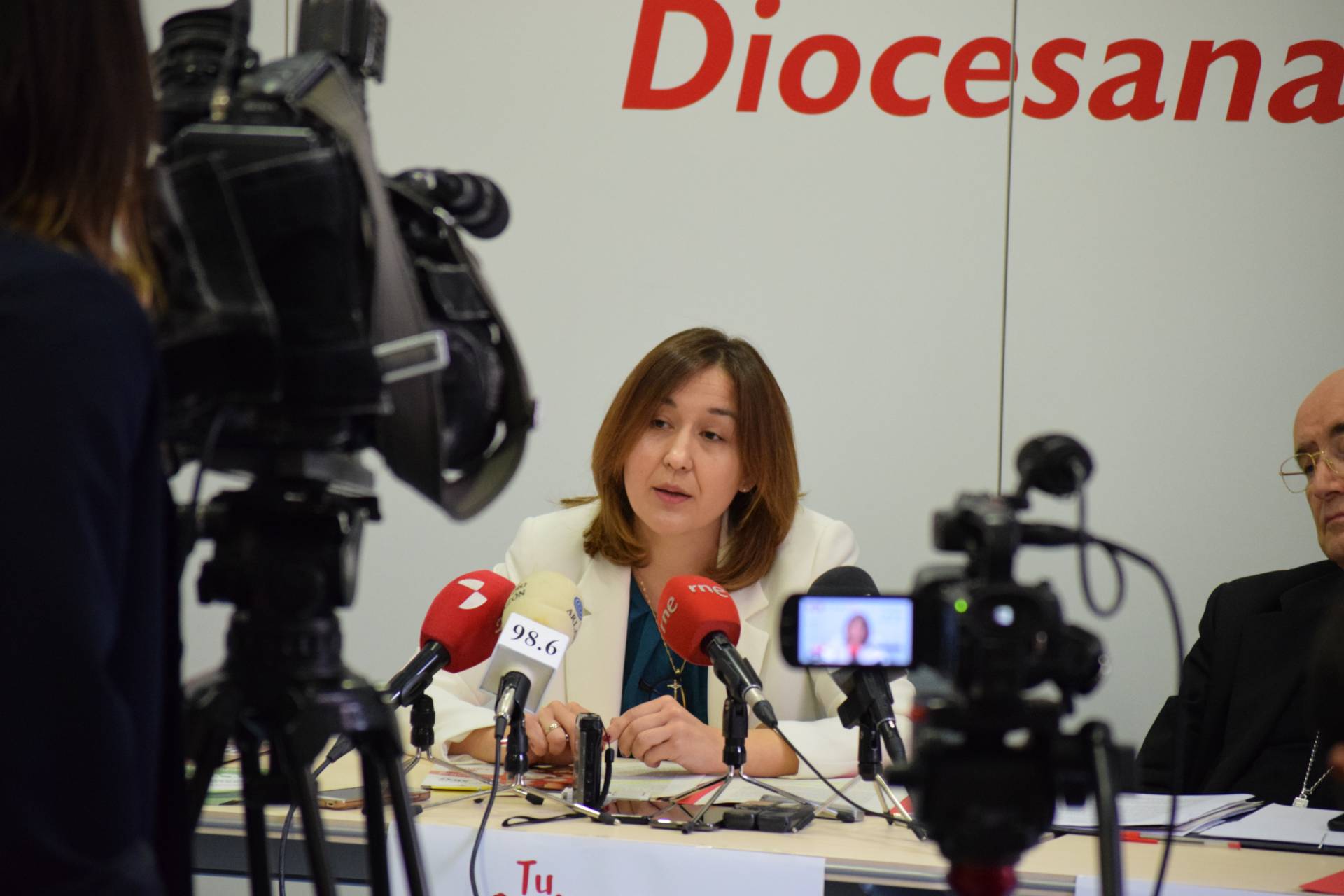 La caída de las donaciones pone en peligro la sostenibilidad de la actividad de Cáritas 4 caritas burgos_4