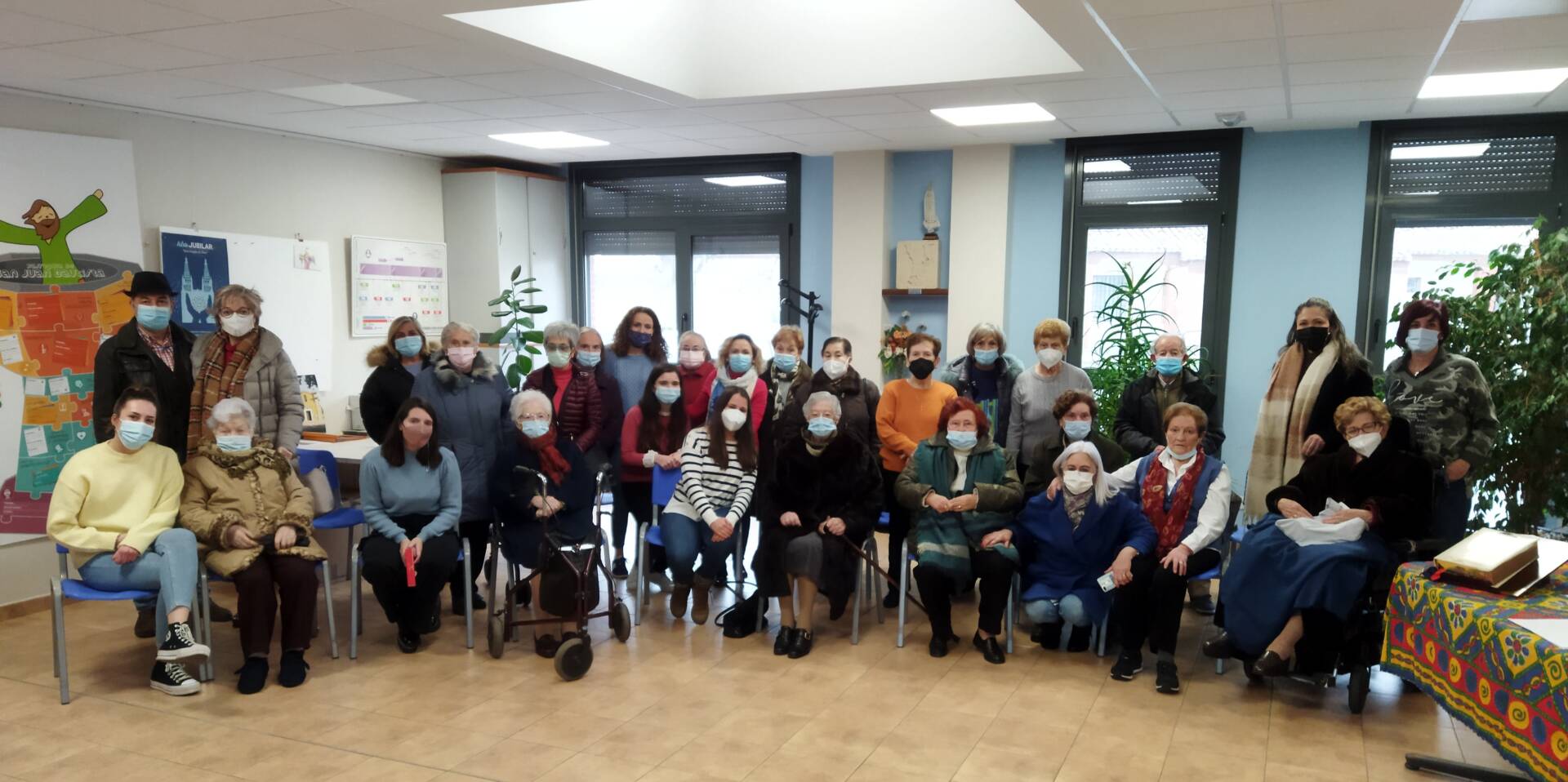 Cartas de esperanza entre estudiantes universitarias y personas mayores 1 cartas esperanza personas mayores