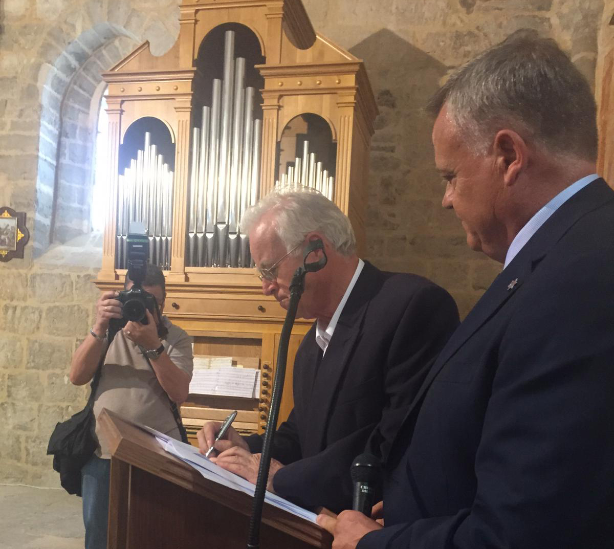 La parroquia de Antonio de Cabezón cuenta con un nuevo órgano de inspiración flamenca 1 castrillo mota judios
