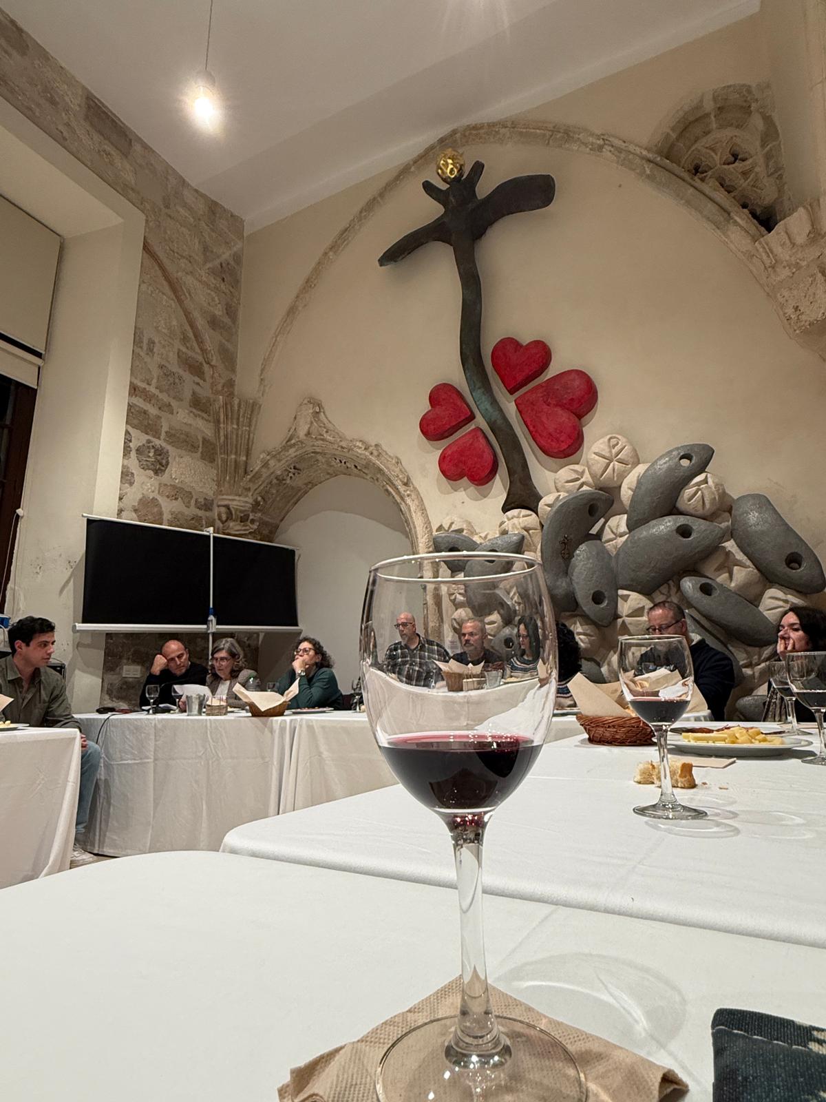 «Una oportunidad de compartir y cuidar el matrimonio» 1 cata-vinos-semana-matrimonio-burgos-26_00003
