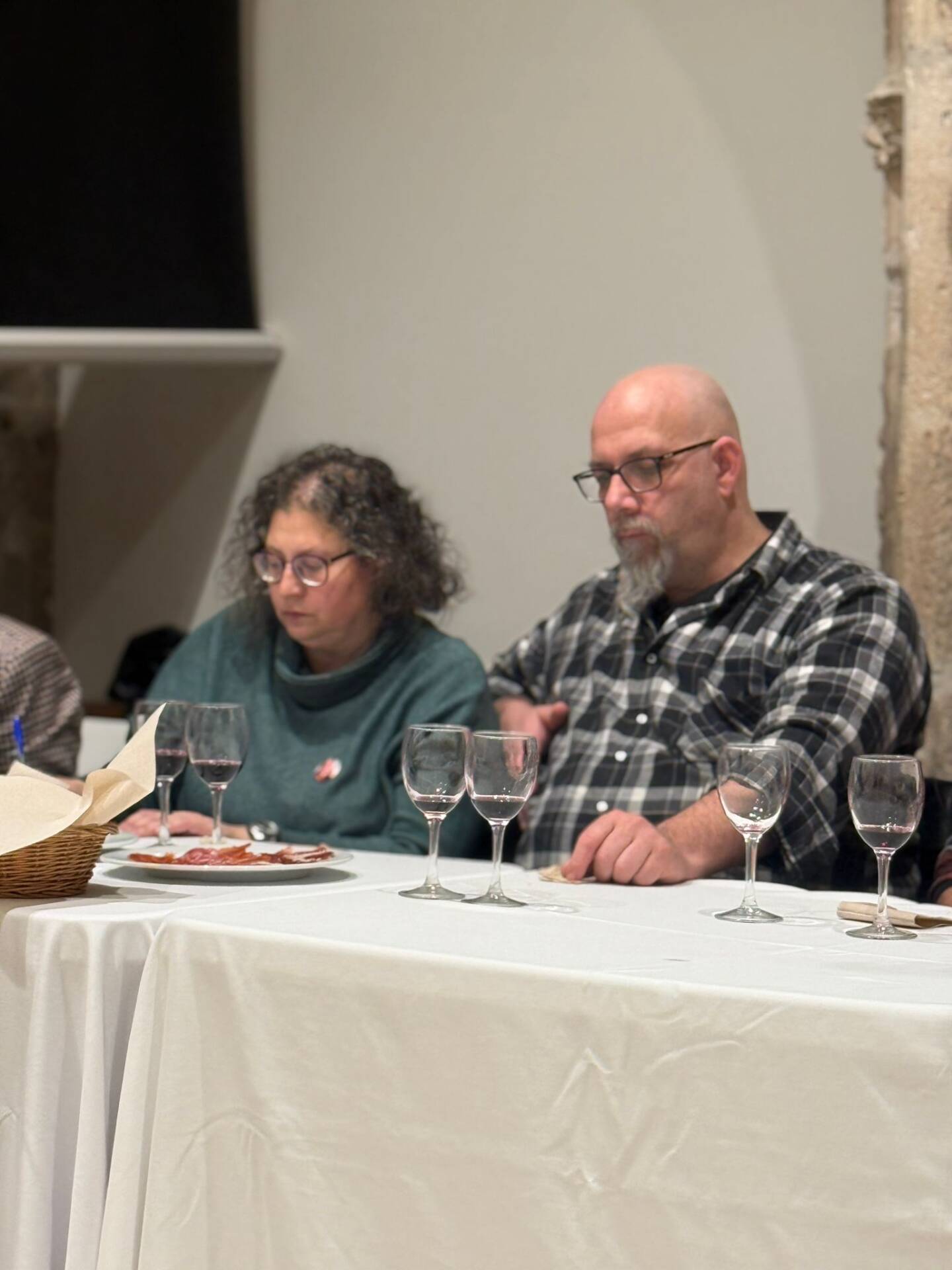 «Una oportunidad de compartir y cuidar el matrimonio» 5 cata-vinos-semana-matrimonio-burgos-26_00006