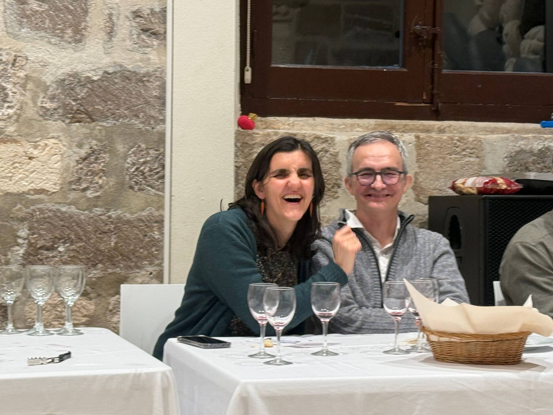 «Una oportunidad de compartir y cuidar el matrimonio» 14 cata-vinos-semana-matrimonio-burgos-26_00015