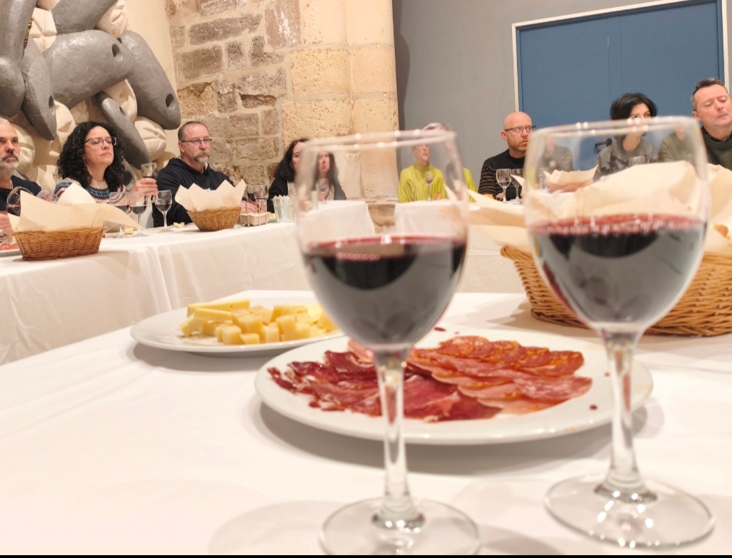 «Una oportunidad de compartir y cuidar el matrimonio» 21 cata-vinos-semana-matrimonio-burgos-26_00022