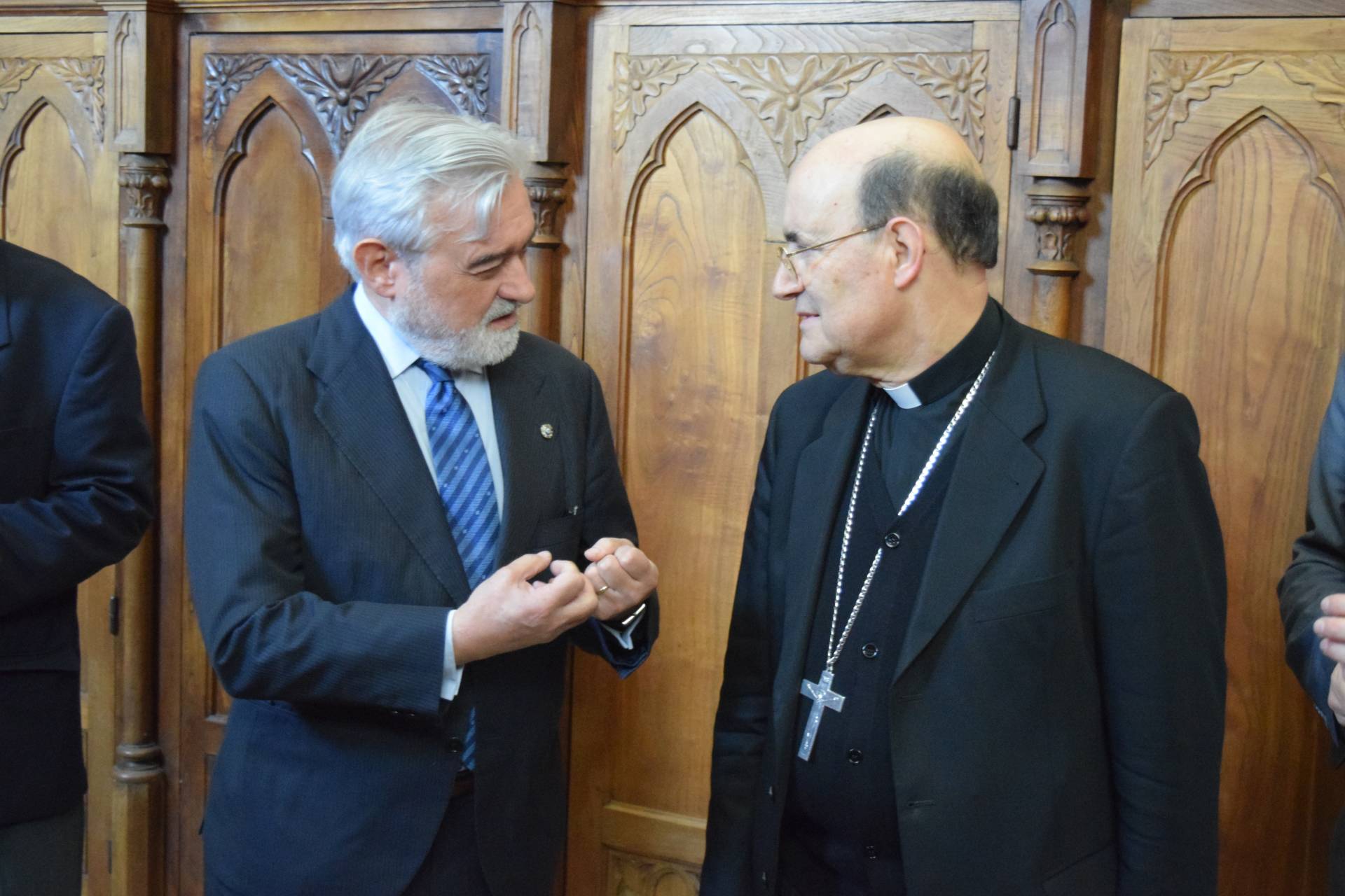La Fundación VIII Centenario de la Catedral invita a la RAE a incorporarse al patronato 5 catedral burgos rae_3