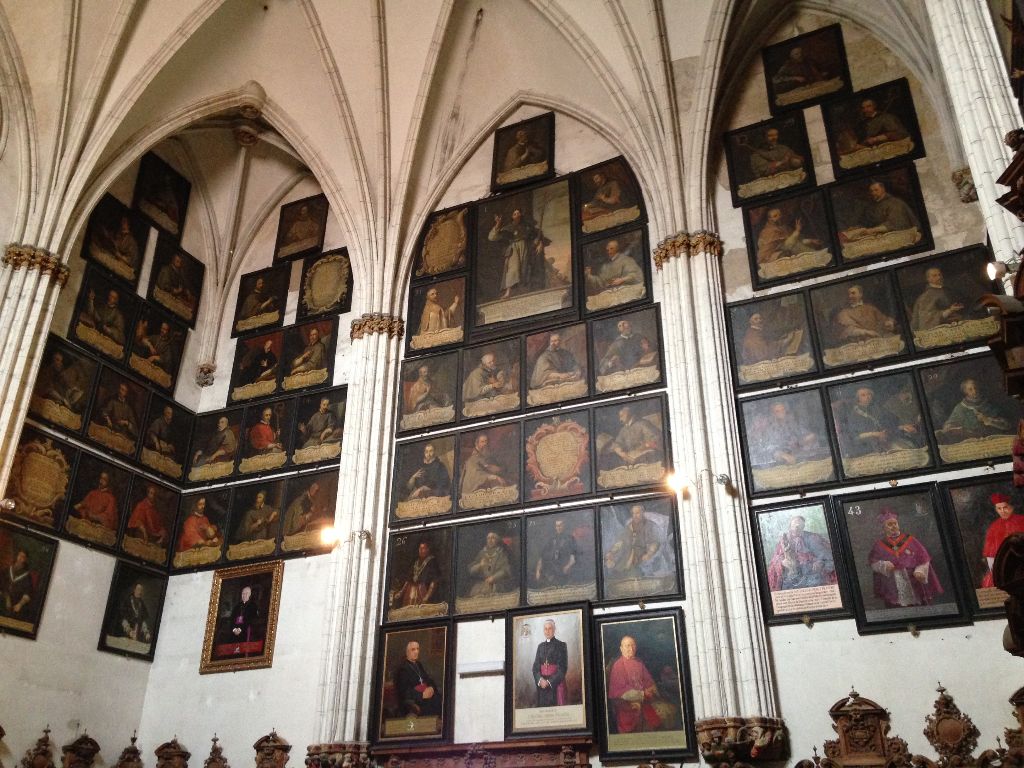 Retratos de obispos para conocer la historia de la diócesis 1 catedral-de-burgos.jpg