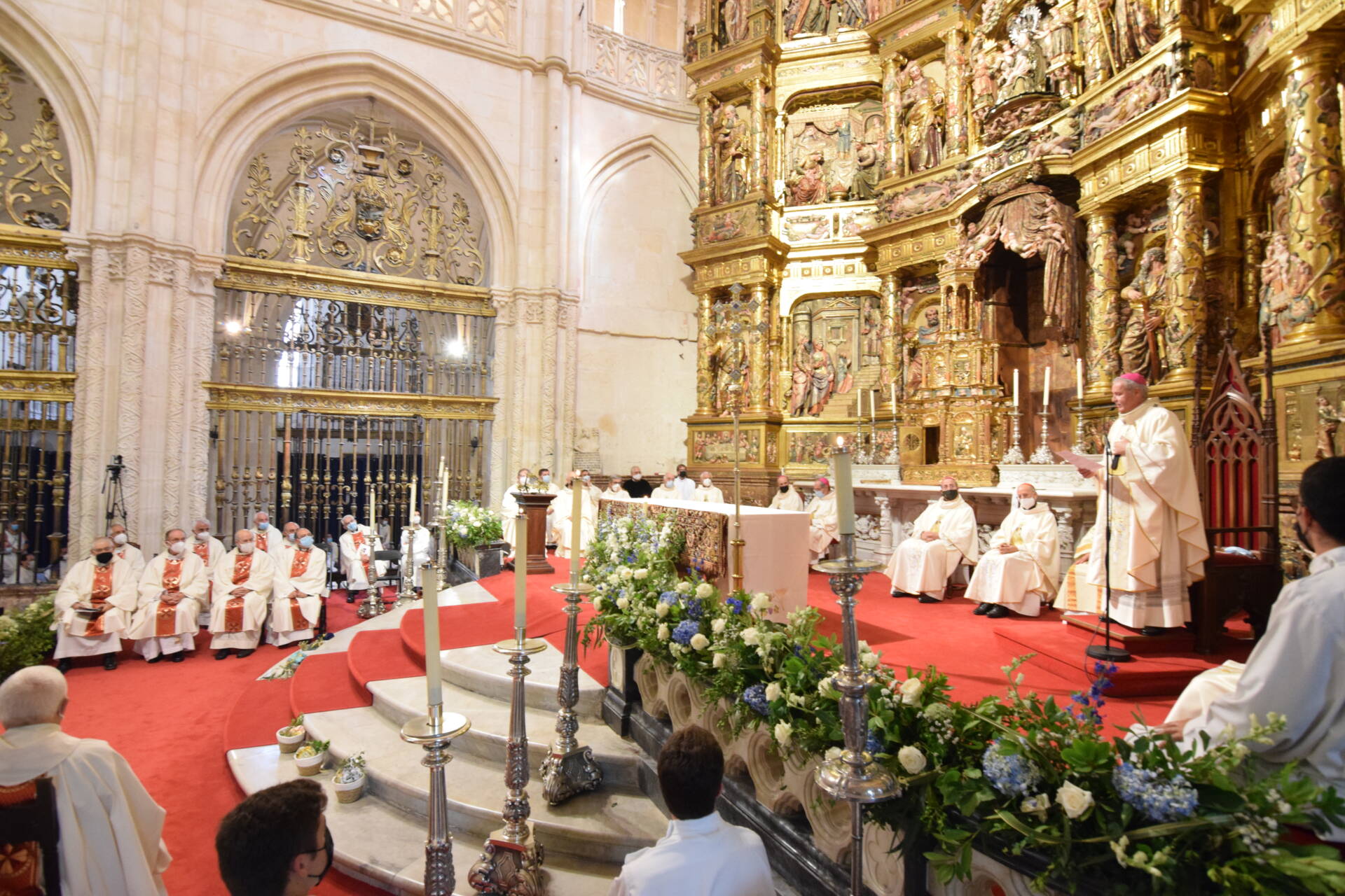 La Catedral de Burgos, «morada del amor y la misericordia» 2 catedral de burgos_21
