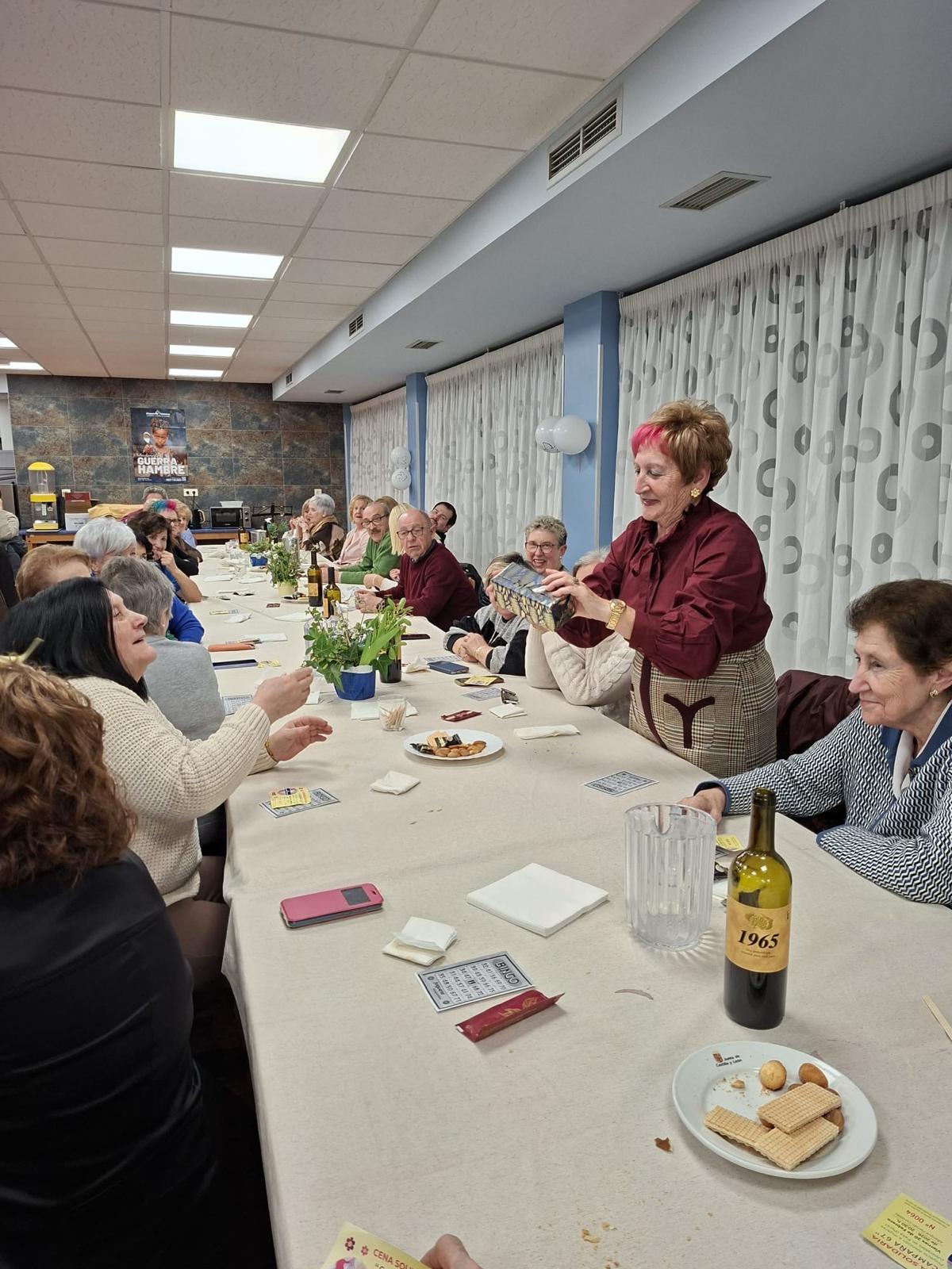 La cena solidaria de Manos Unidas reúne a un centenar de comensales en Miranda de Ebro 5 cena-solidaria-manos-unidas-miranda-ebro_00005