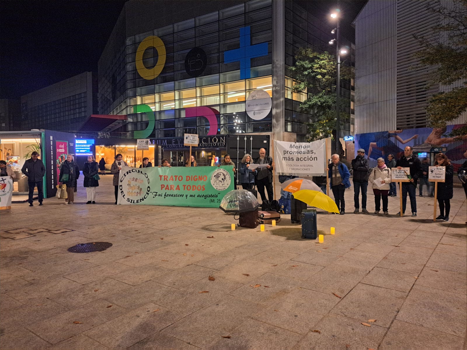 «Menos promesas, más acción»: el Círculo de Silencio reclama compromisos reales frente al cambio climático 7 circulo-silencio-compromisos-cambio-climatico_07