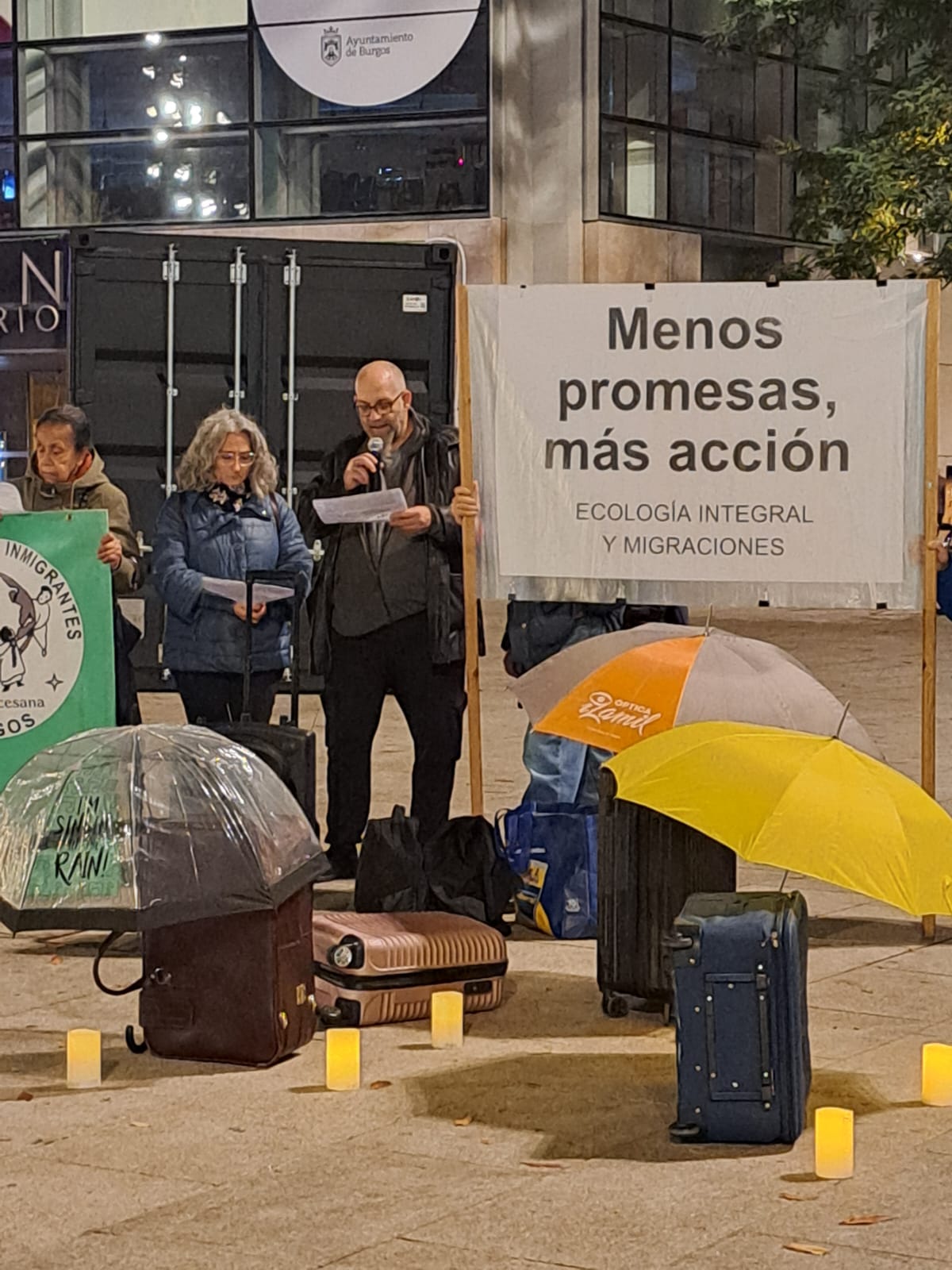«Menos promesas, más acción»: el Círculo de Silencio reclama compromisos reales frente al cambio climático 8 circulo-silencio-compromisos-cambio-climatico_08
