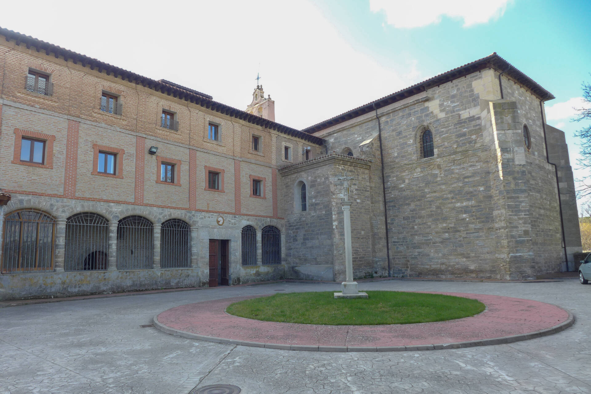 La posesión del Monasterio de Santa Clara de Belorado retorna a las clarisas 1 Nota de la Comisión Episcopal para la Vida Consagrada sobre la situación de las clarisas de Belorado