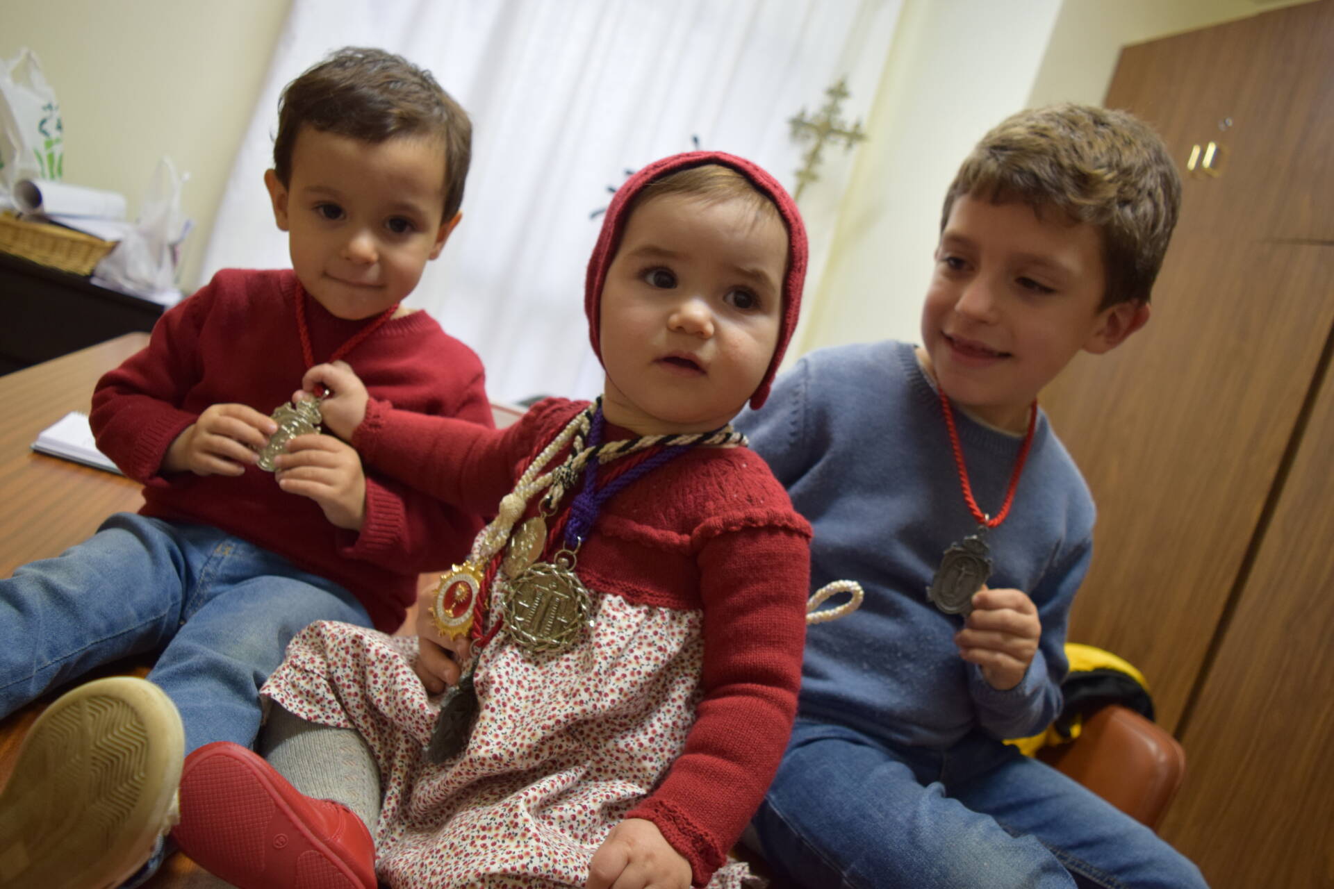 Cofrades desde la cuna 1 cofrades cuna bebés cofradías semana santa