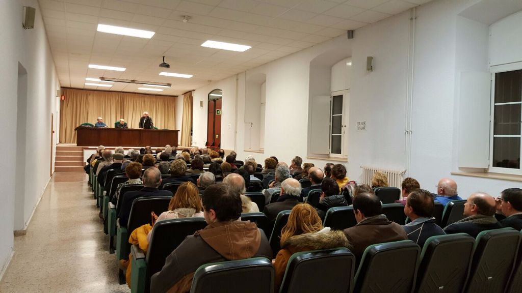 Los cofrades de la diócesis se reúnen con el arzobispo 1 cofradias-2.jpeg