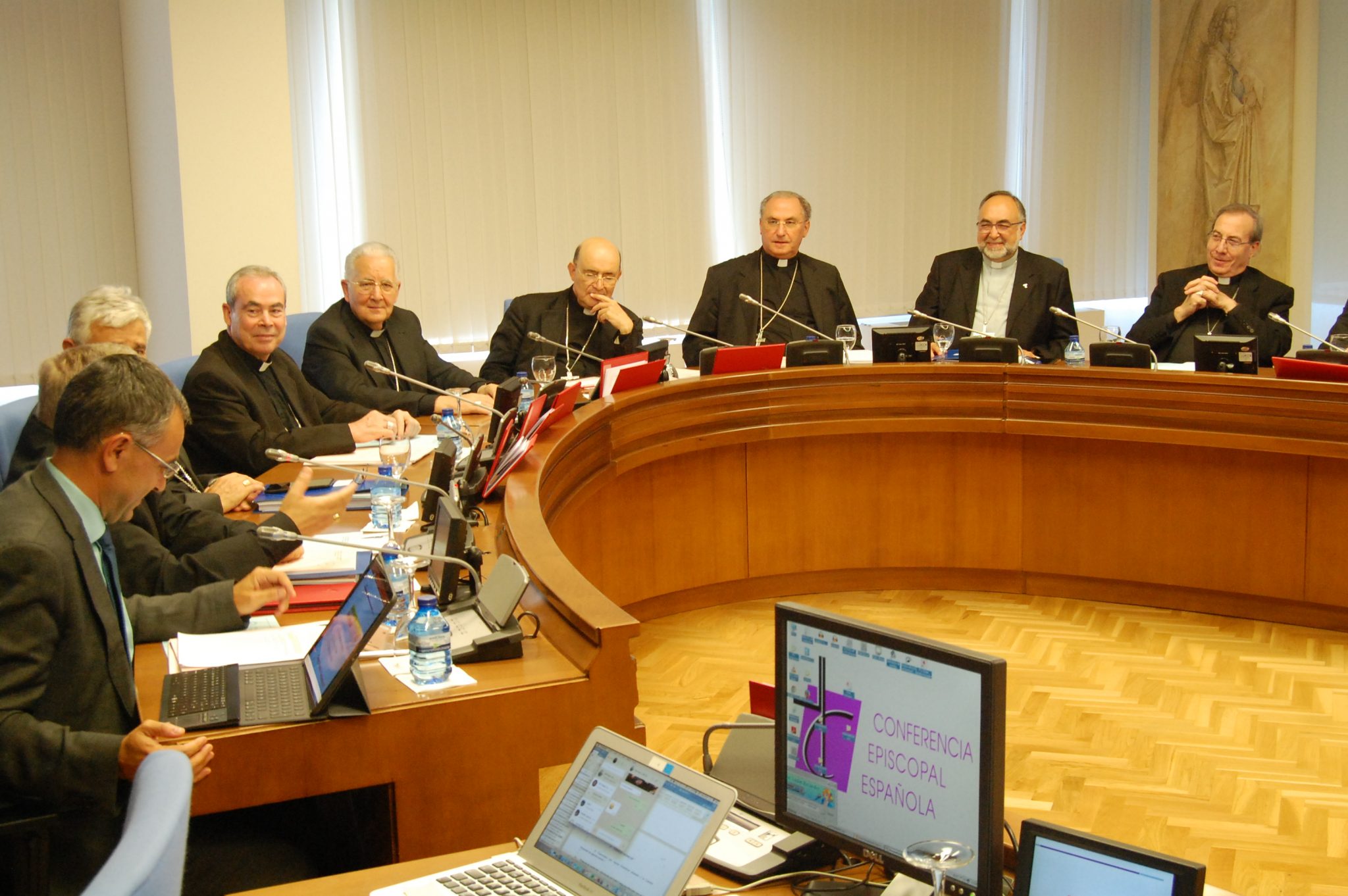 El arzobispo participa en la Comisión Permanente de la Conferencia Episcopal 1 comision permanente cee 2