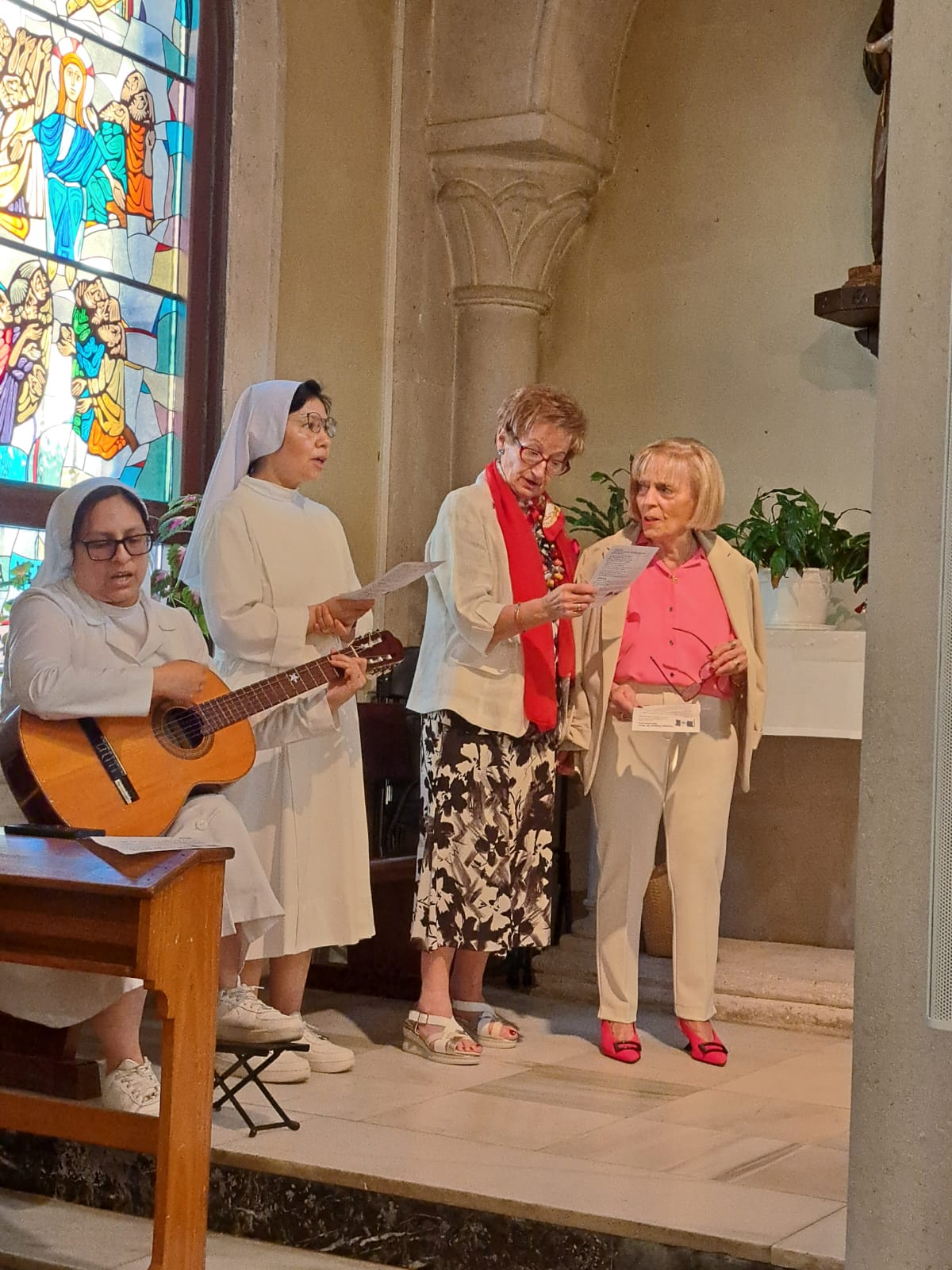 La comunidad peruana en Burgos celebra sus fiestas patrias con una misa 4 comunidad-peruana-burgos-fiestas-patrias-misa_04
