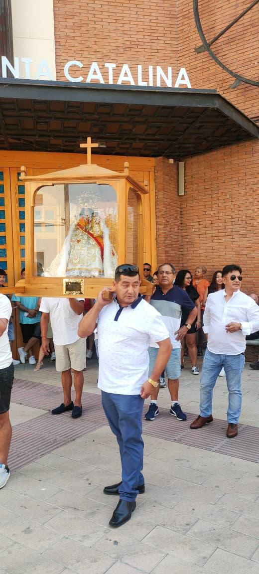 Las comunidades ecuatorianas celebran a la Virgen del Cisne en Miranda y Aranda 15 comunidades-ecuatorianas-virgen-cisne-aranda_05