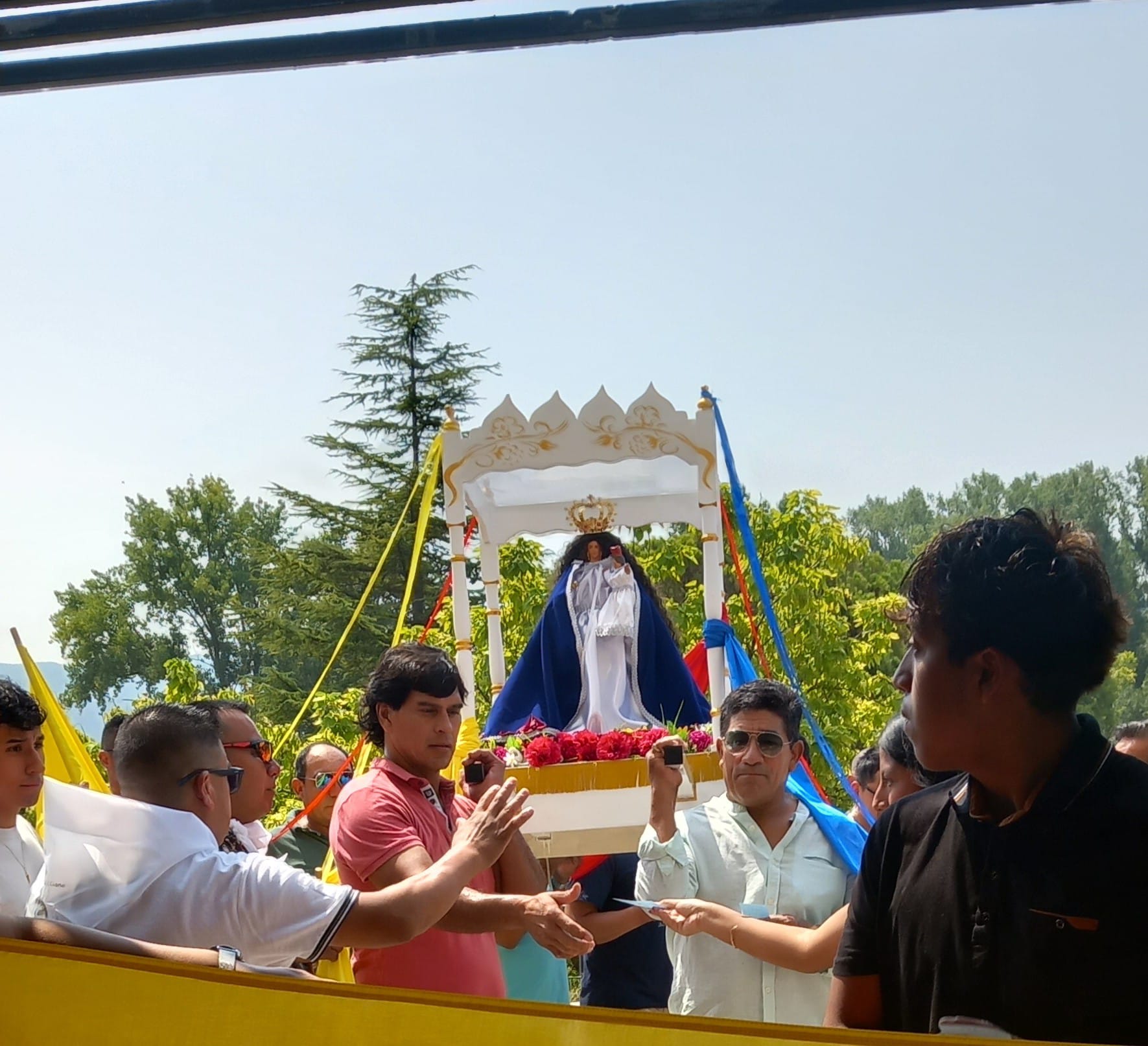 Las comunidades ecuatorianas celebran a la Virgen del Cisne en Miranda y Aranda 1 comunidades-ecuatorianas-virgen-cisne-miranda_01