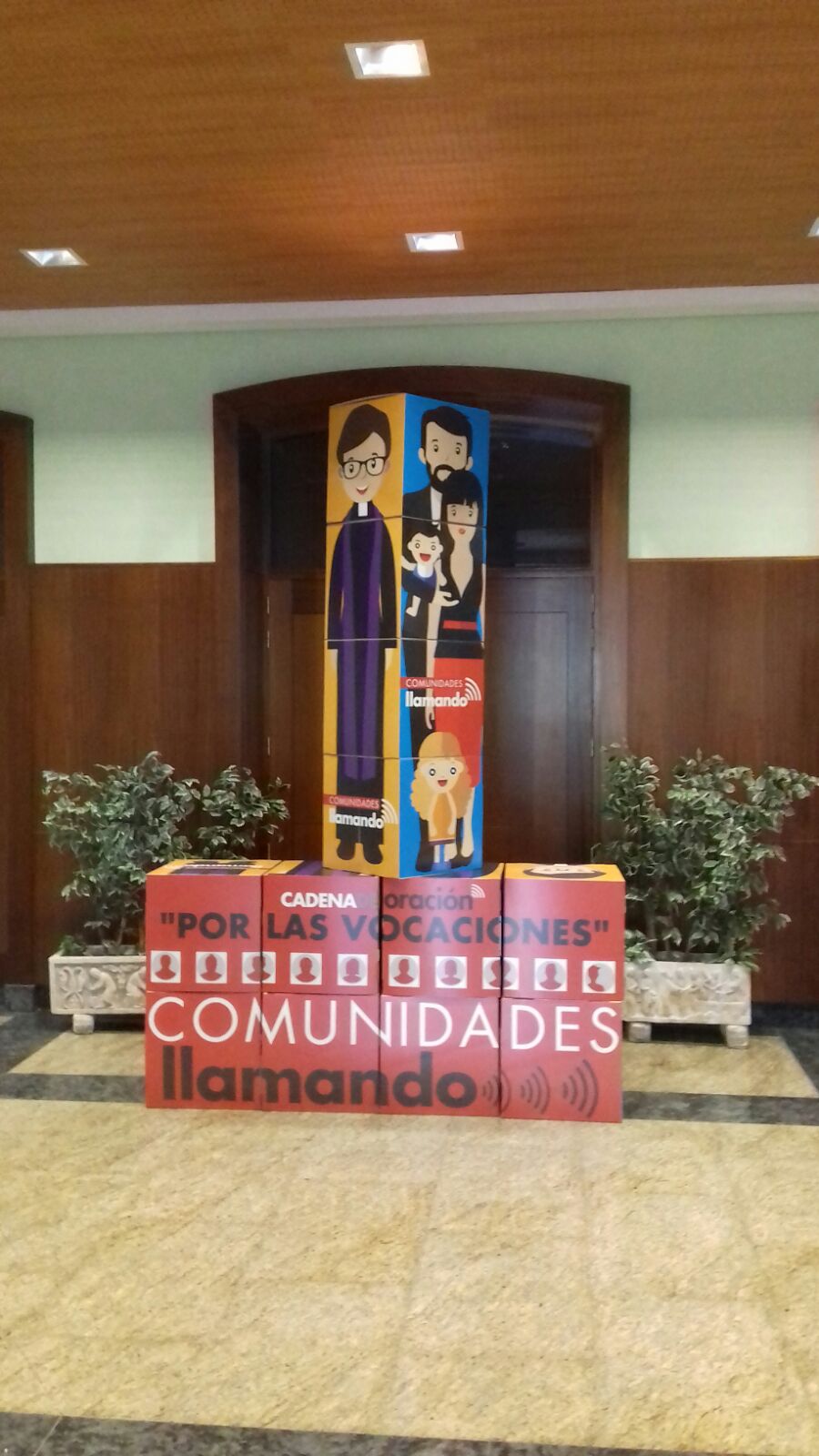 Comunidades que rezan y promueven la cultura vocacional 3 comunidades llamando 3