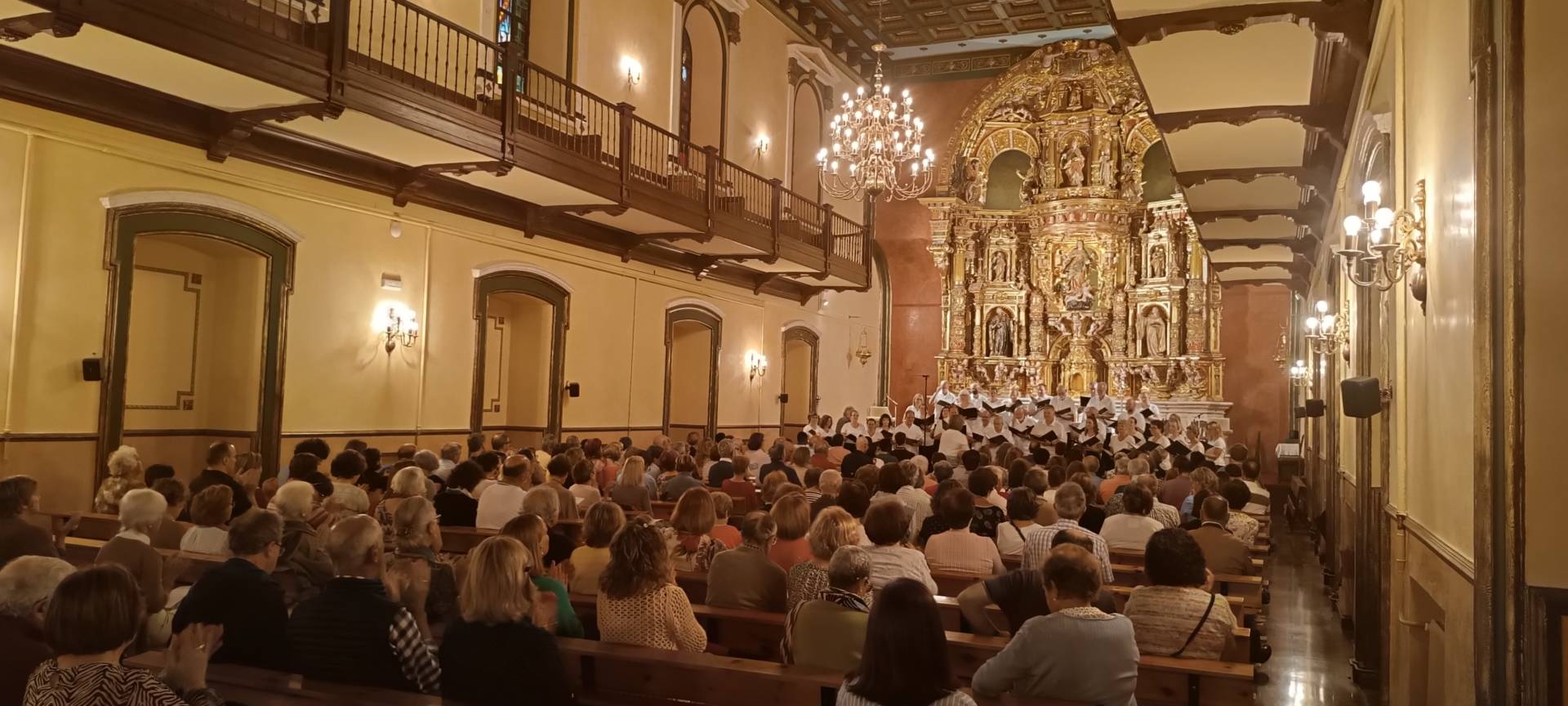 El Ciclo de Corales Internacional llena la capilla del Seminario por su 125 aniversario 1 Concierto Coral Semniario_1