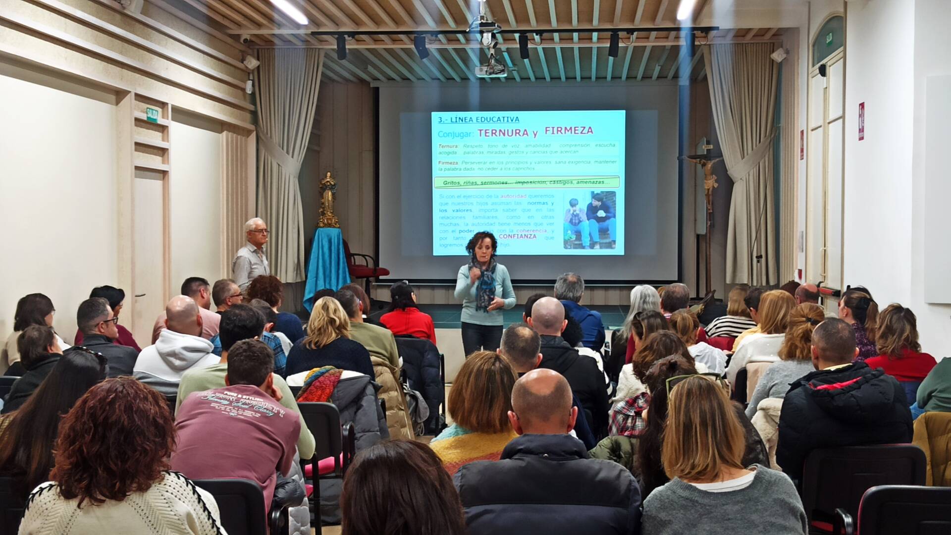 Concluye la Escuela de Padres organizada por Familia y Vida 1 Concluye la Escuela de Padres organizada por Familia y Vida