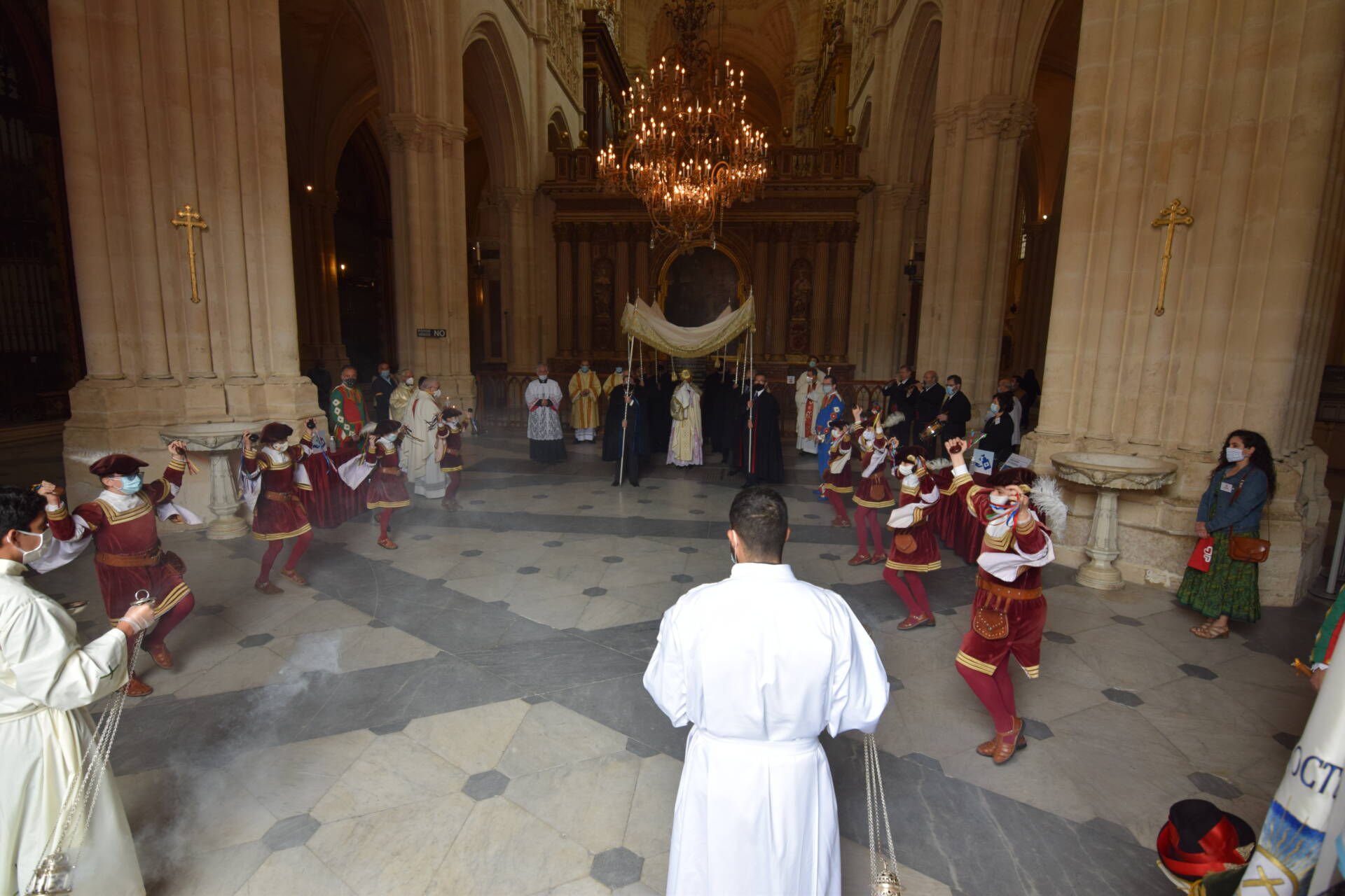 Un Corpus Christi para «agradecer, acoger, adorar y compartir» 4 corpus christi coronavirus_27