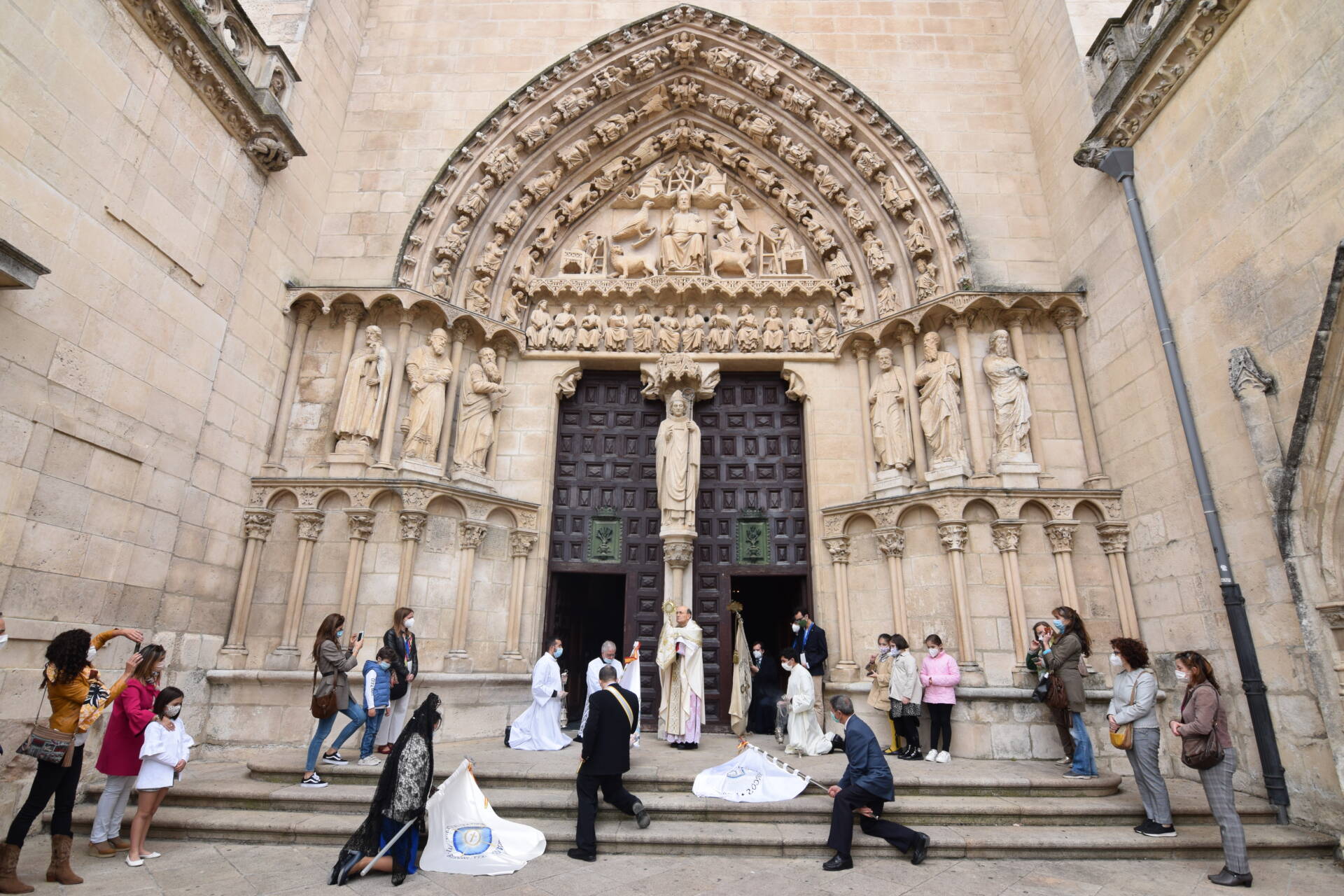 Un Corpus Christi para «agradecer, acoger, adorar y compartir» 3 corpus christi coronavirus
