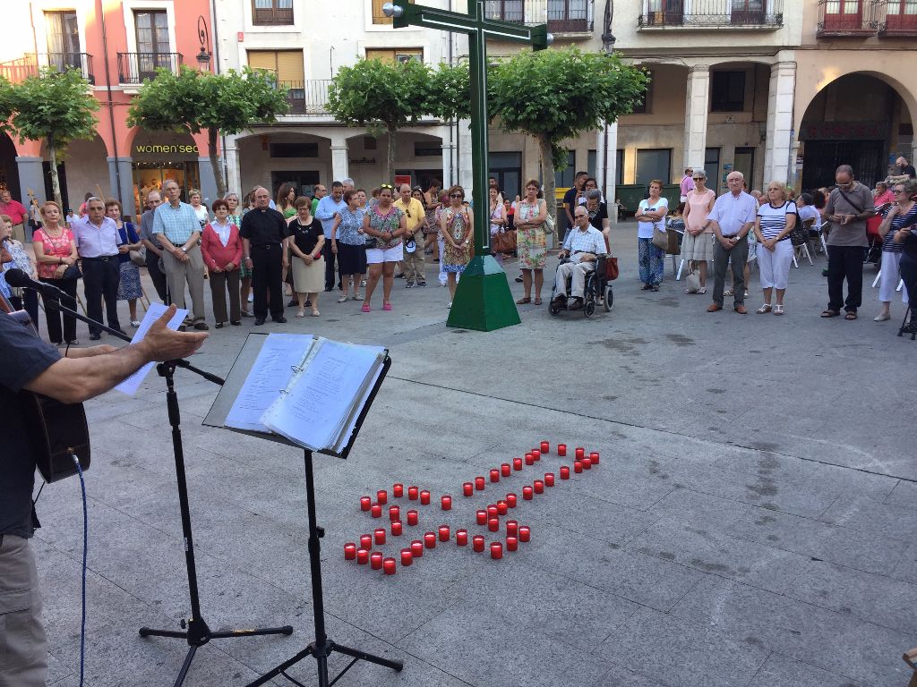 Católicos, ortodoxos y evangélicos de Aranda rezan juntos por los cristianos perseguidos 2 cristianos-perseguidos-2.jpg