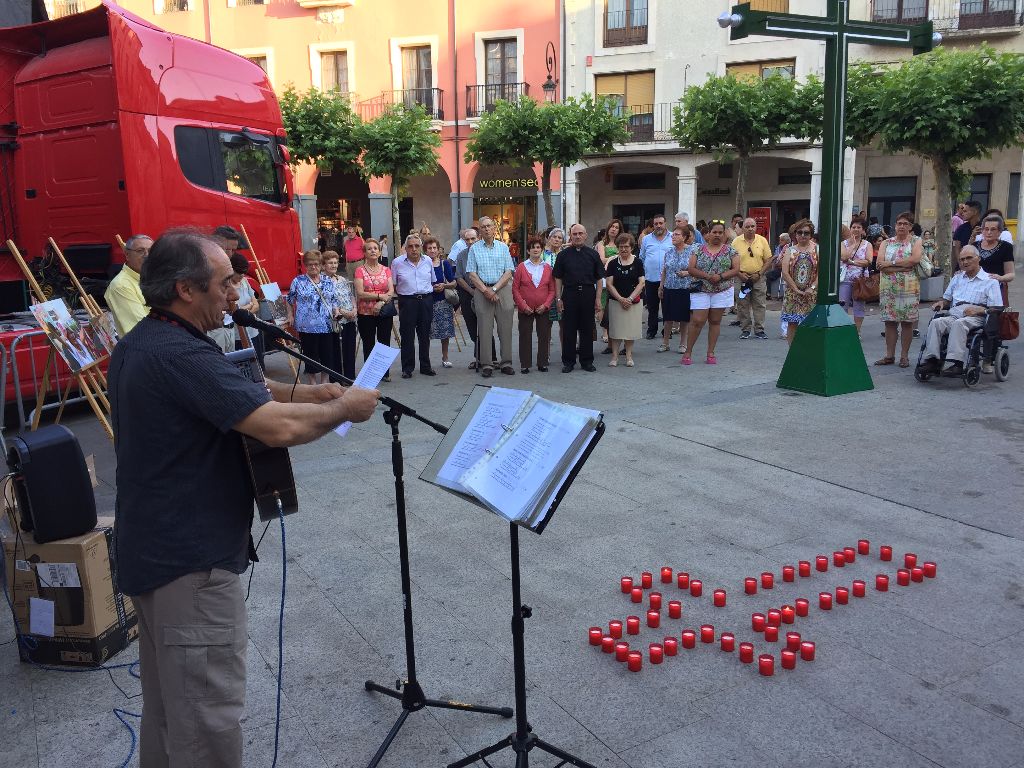 Católicos, ortodoxos y evangélicos de Aranda rezan juntos por los cristianos perseguidos 4 cristianos-perseguidos-4.jpg