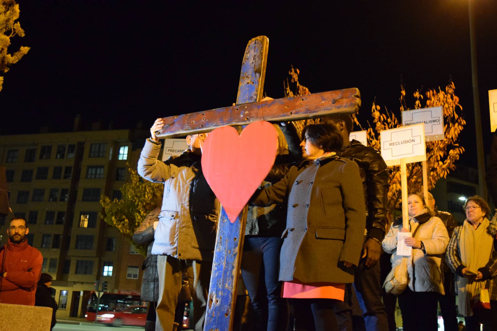 La cruz de Lampedusa, signo de una diócesis que «crece en misericordia» 2 cruz lampedusa_11