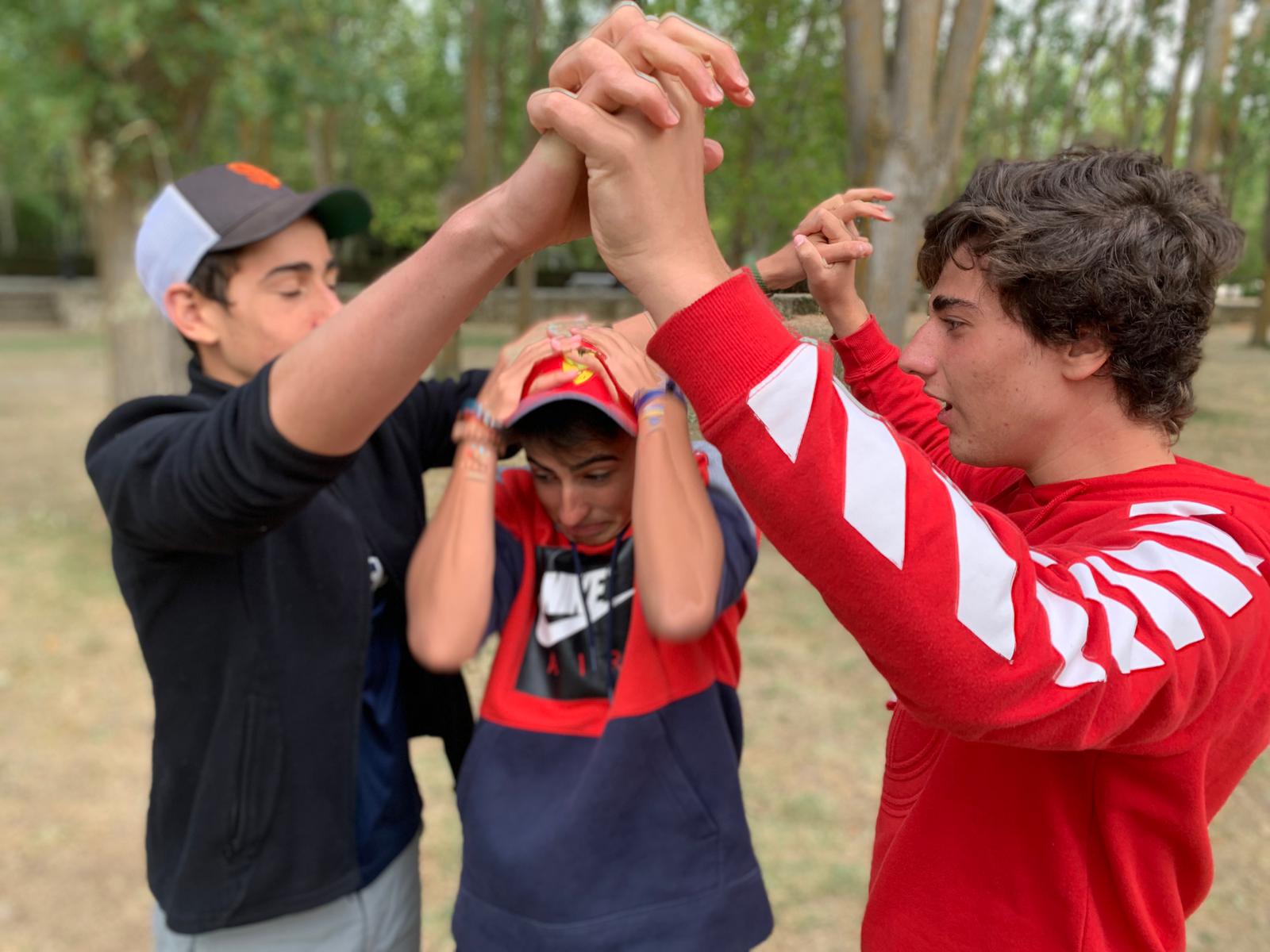 El Camino de Santiago engancha a medio centenar de adolescentes 6 d0a64ea3-7c72-4f8c-833a-861c3f33a2f6