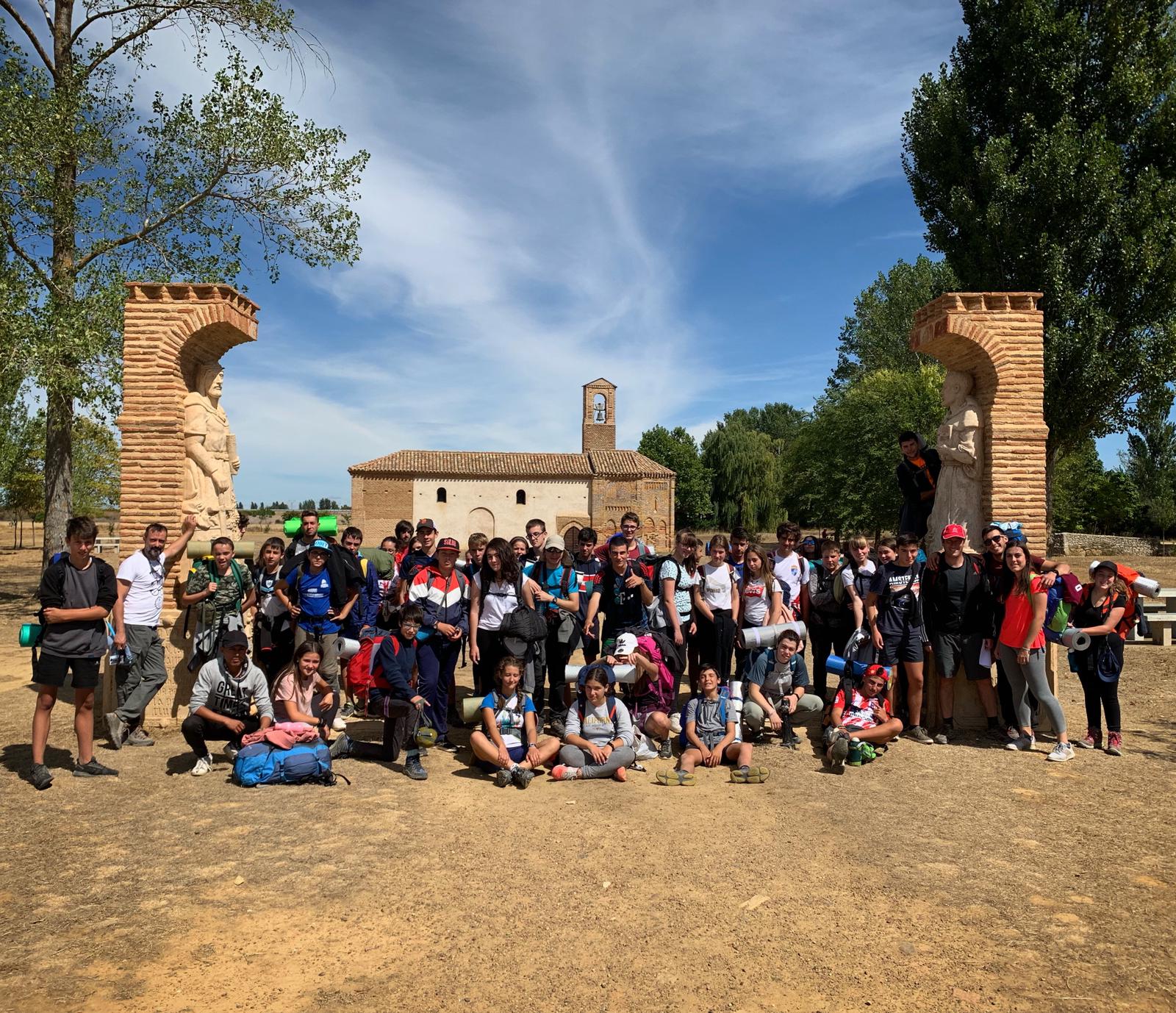 El Camino de Santiago engancha a medio centenar de adolescentes 5 d7f408cb-06d5-40d0-9de2-f8052ffbd10e