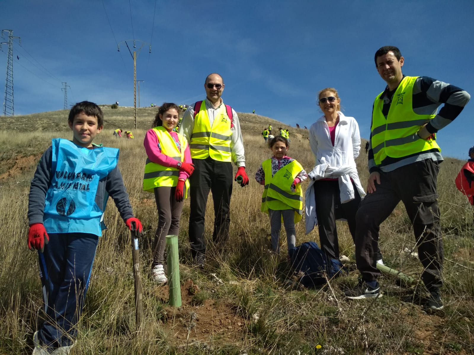 Nueva plantación de árboles para cuidar el planeta 2 dia arbol 3