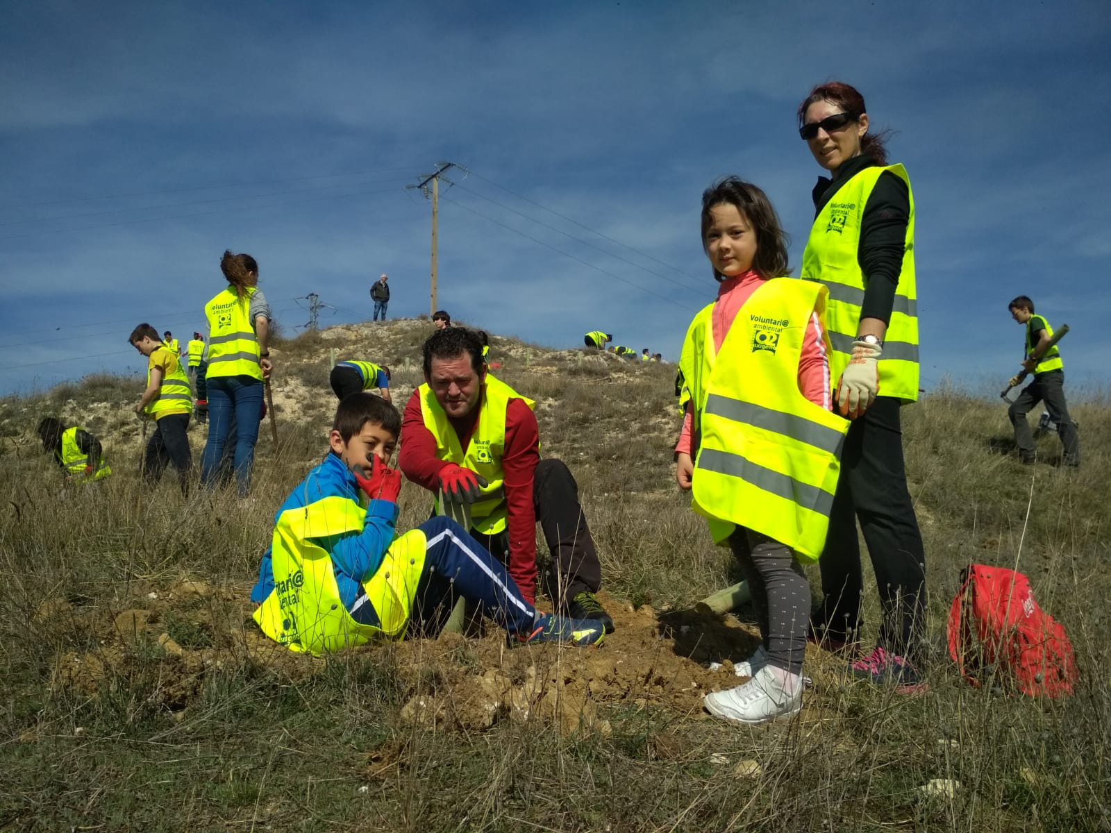 Nueva plantación de árboles para cuidar el planeta 3 dia arbol 4