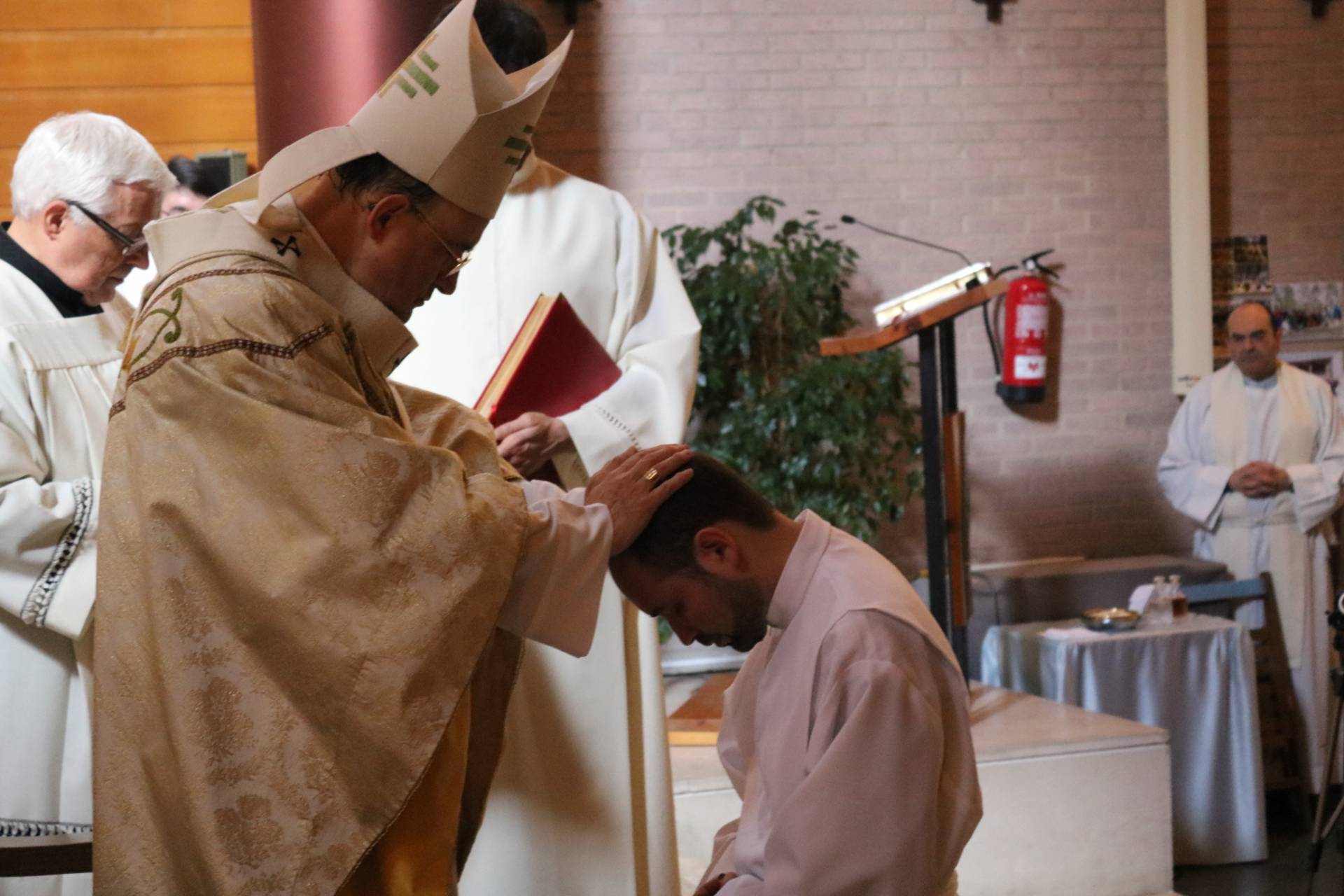 Nuevos diáconos: «Llamados a servir, no a triunfar» 3 diacono_12
