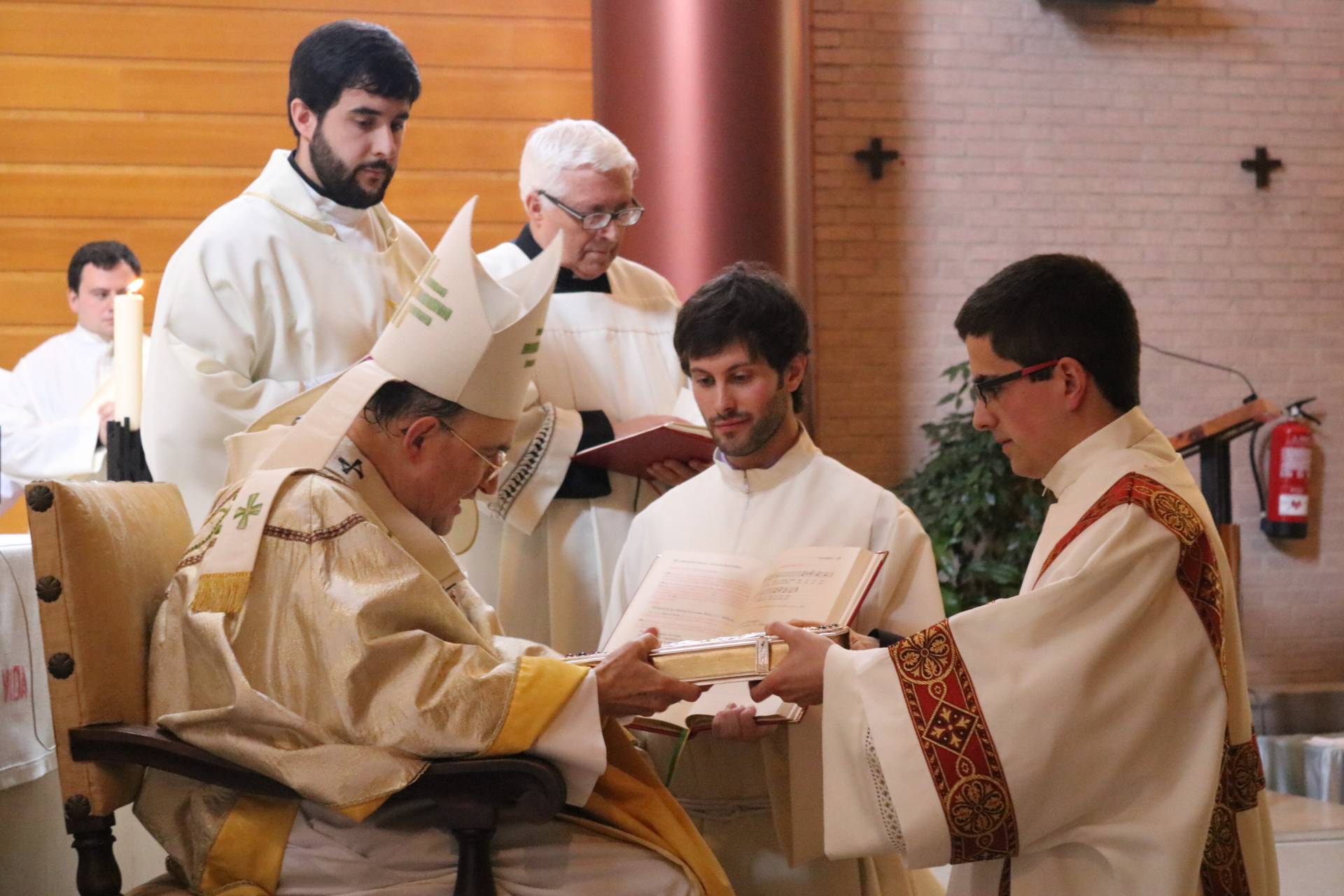 Nuevos diáconos: «Llamados a servir, no a triunfar» 4 diacono_18