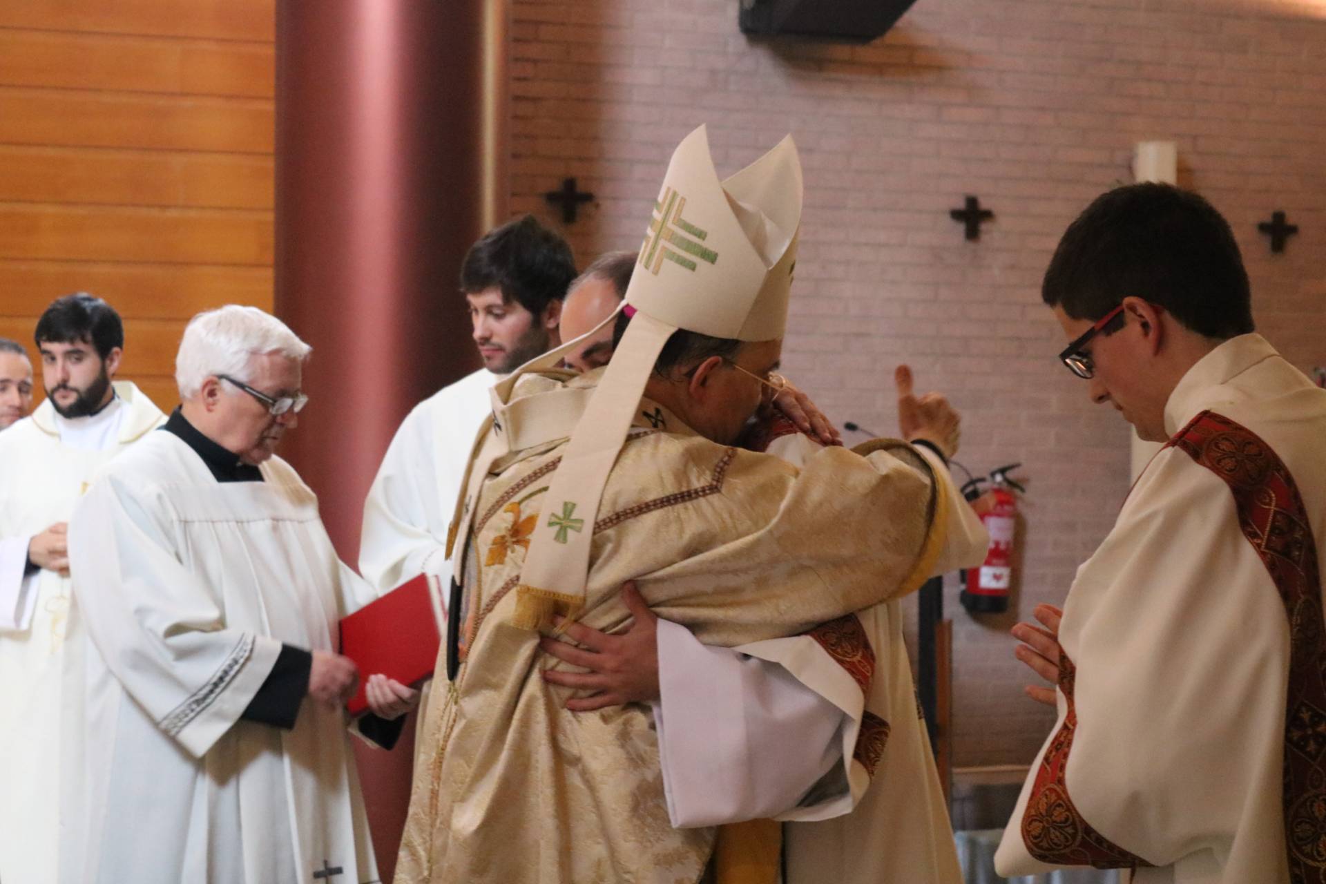 Nuevos diáconos: «Llamados a servir, no a triunfar» 1 diacono_19