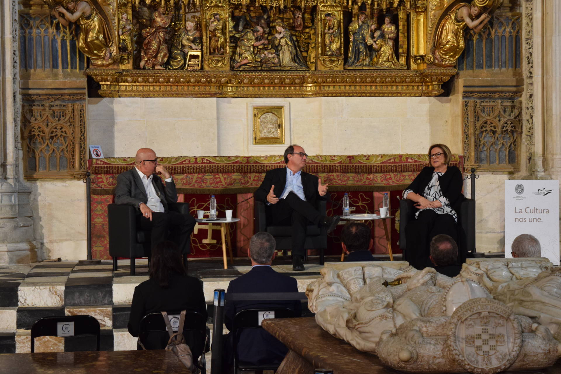 El papa Francisco, «cariñoso como el tío materno» 5 diálogos catedral papa francisco