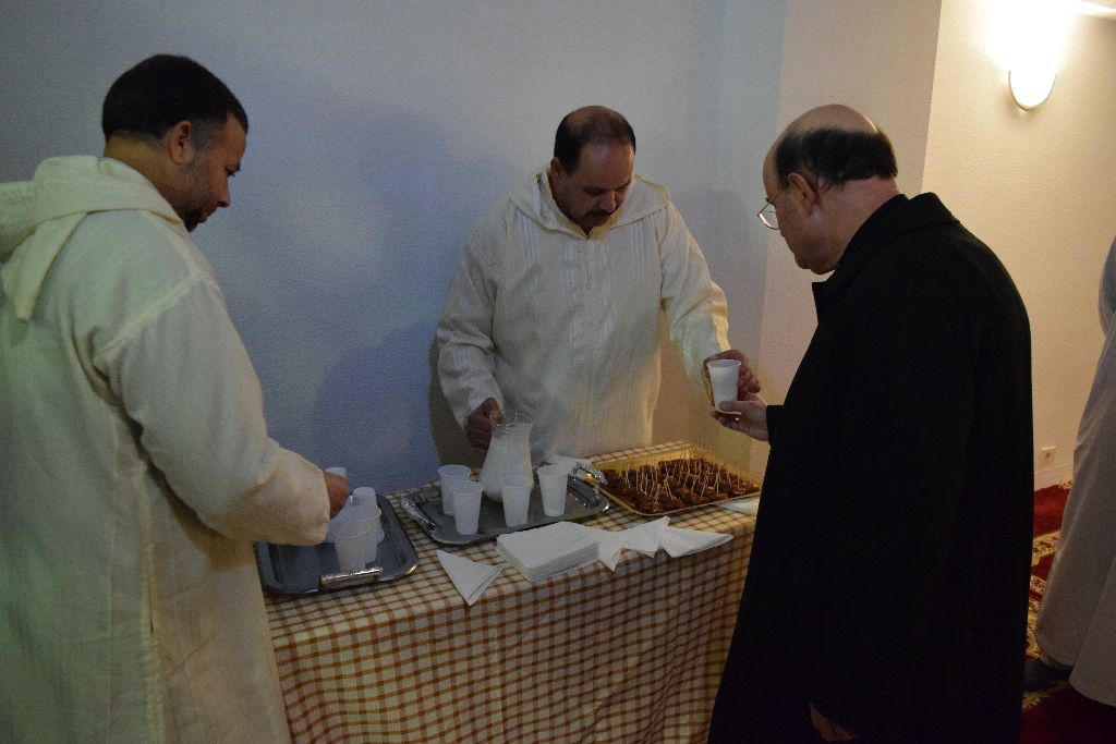 «Cristianos y musulmanes tenemos mucho que compartir» 7 dialogo-cristianos-musulmanes8.jpg