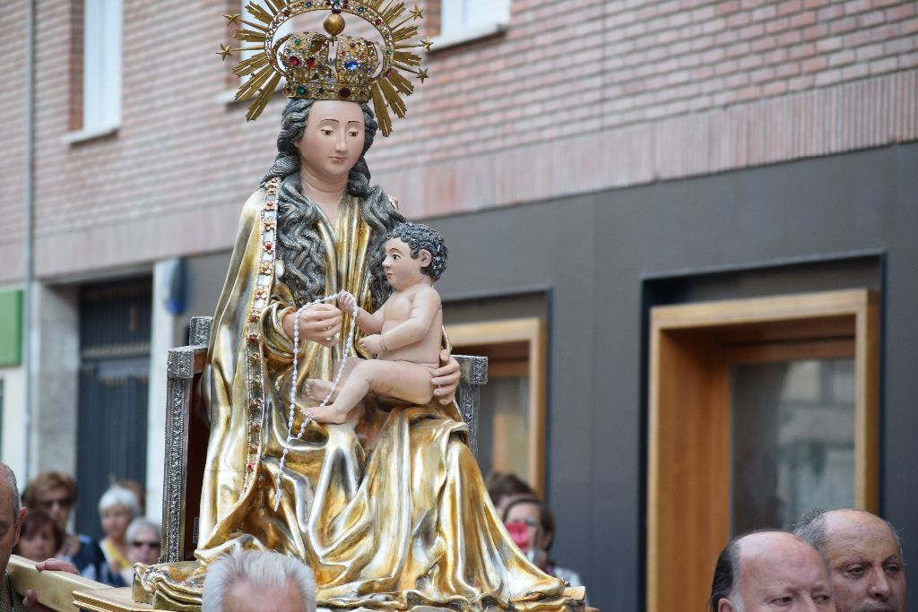 Cientos de fieles acompañan a Santa María La Mayor por las calles de la ciudad 9 dsc_0033.jpg