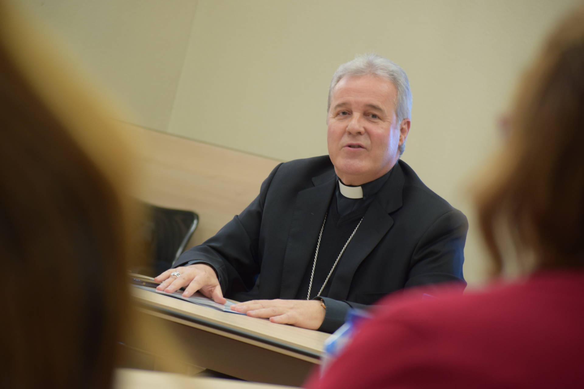 Mons. Iceta recibe a los comunicadores burgaleses en el día de su patrono 10 Mons. Iceta recibe a los comunicadores burgaleses en el día de su patrono