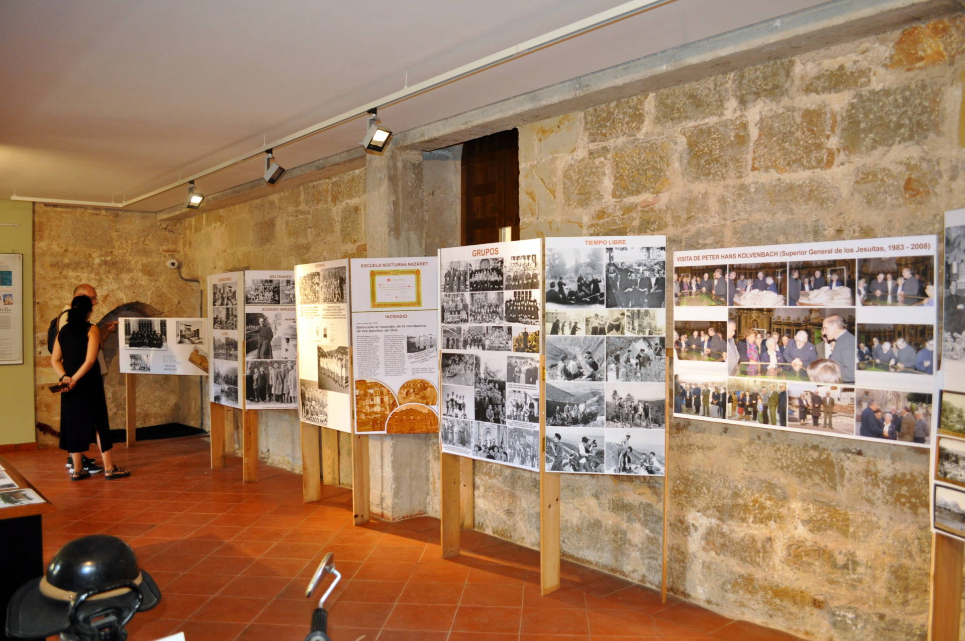 Una exposición ensalza la presencia de los Jesuitas en Oña y comarca 4 DSC_1605-001