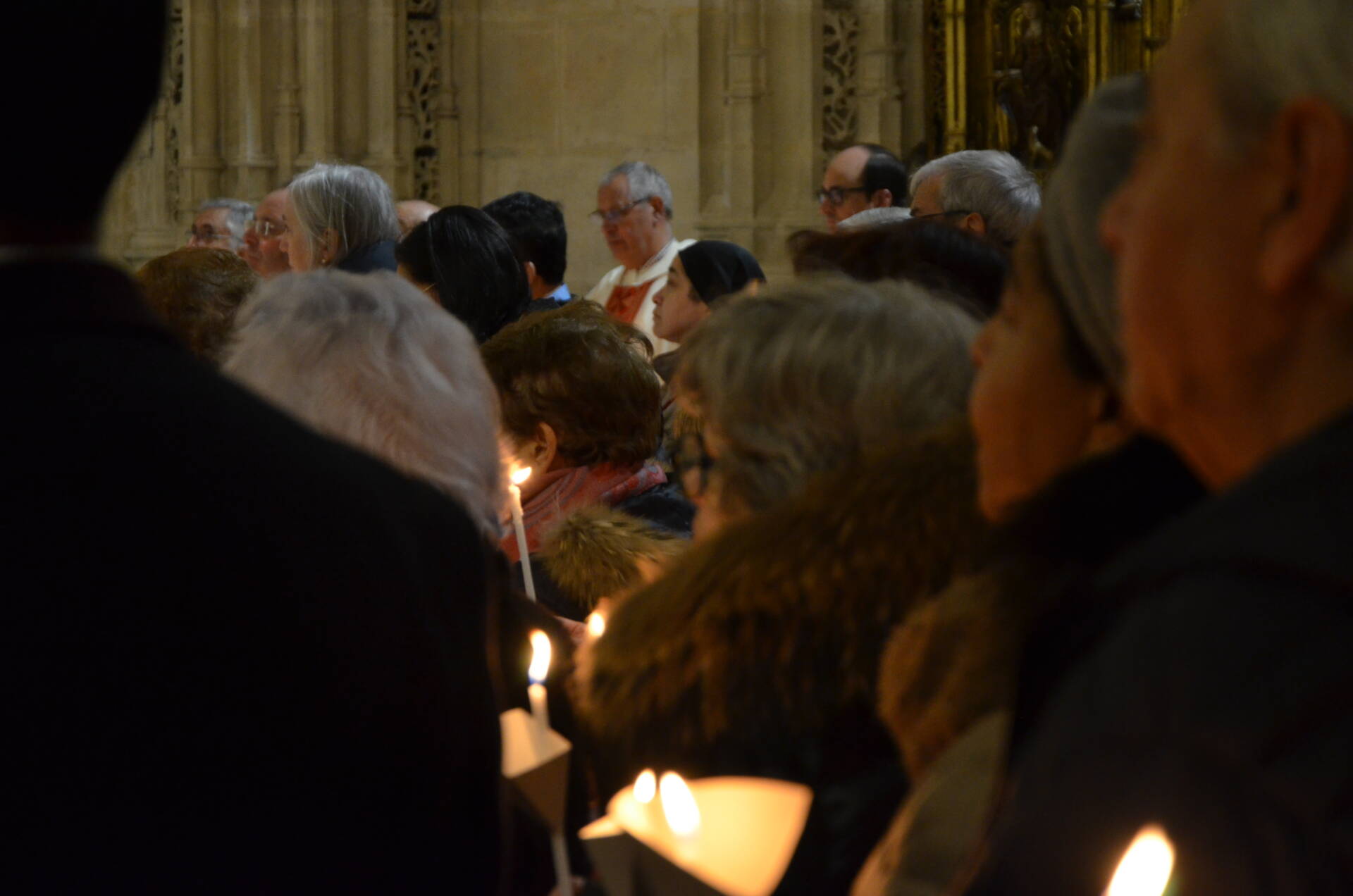 Mons. Iceta, a los consagrados, en su fiesta: «¡Qué importante es aprender a esperar y esperar bien!» 4 DSC_8113