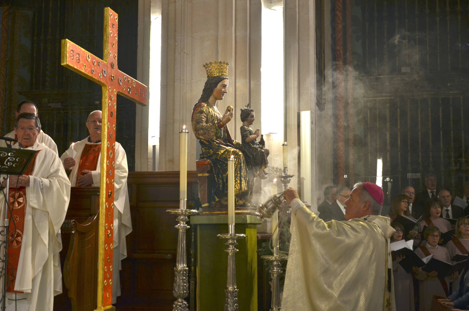 Mons. Iceta, a los consagrados, en su fiesta: «¡Qué importante es aprender a esperar y esperar bien!» 3 DSC_8185