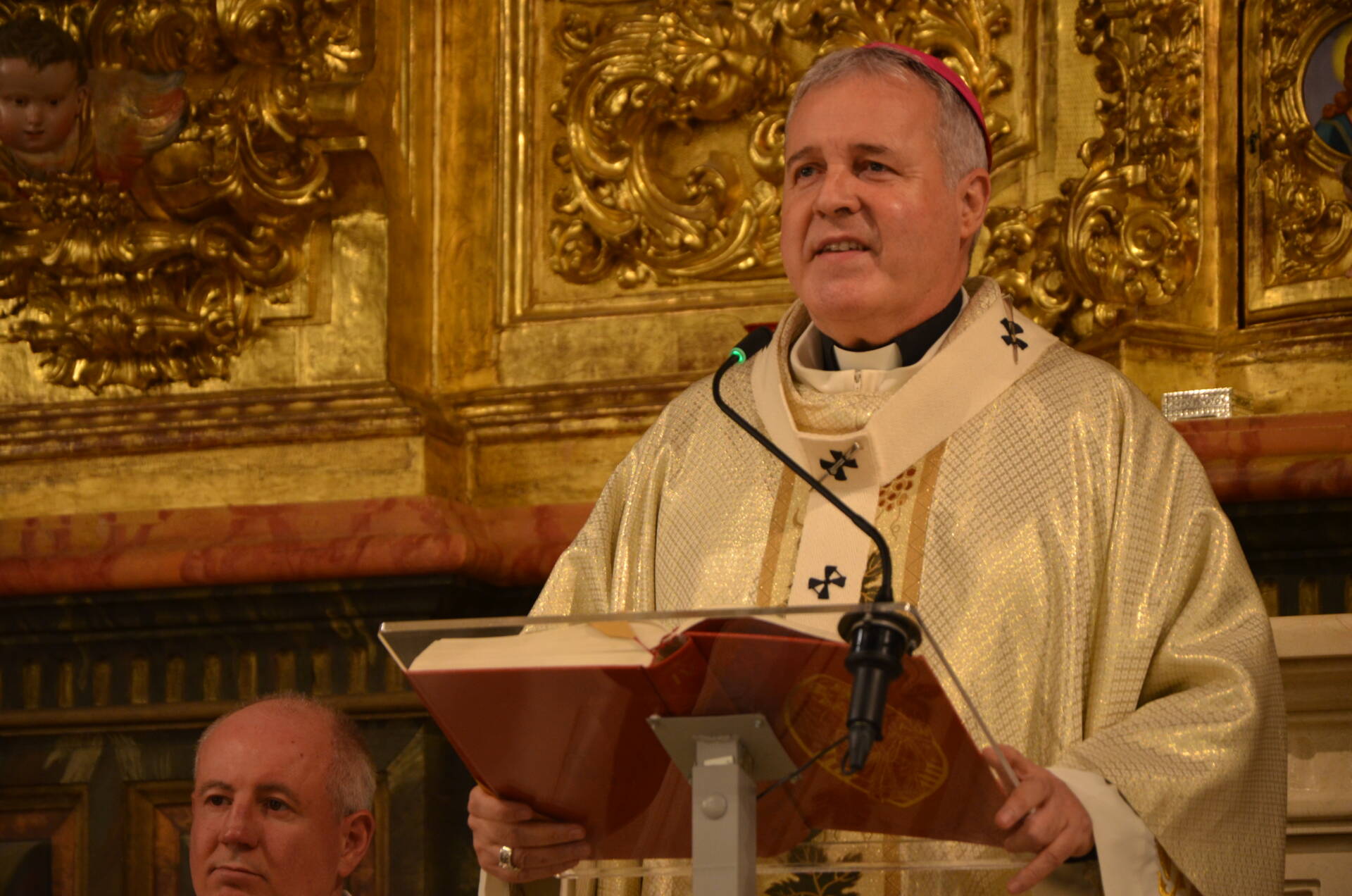Mons. Iceta, a los consagrados, en su fiesta: «¡Qué importante es aprender a esperar y esperar bien!» 10 DSC_8264
