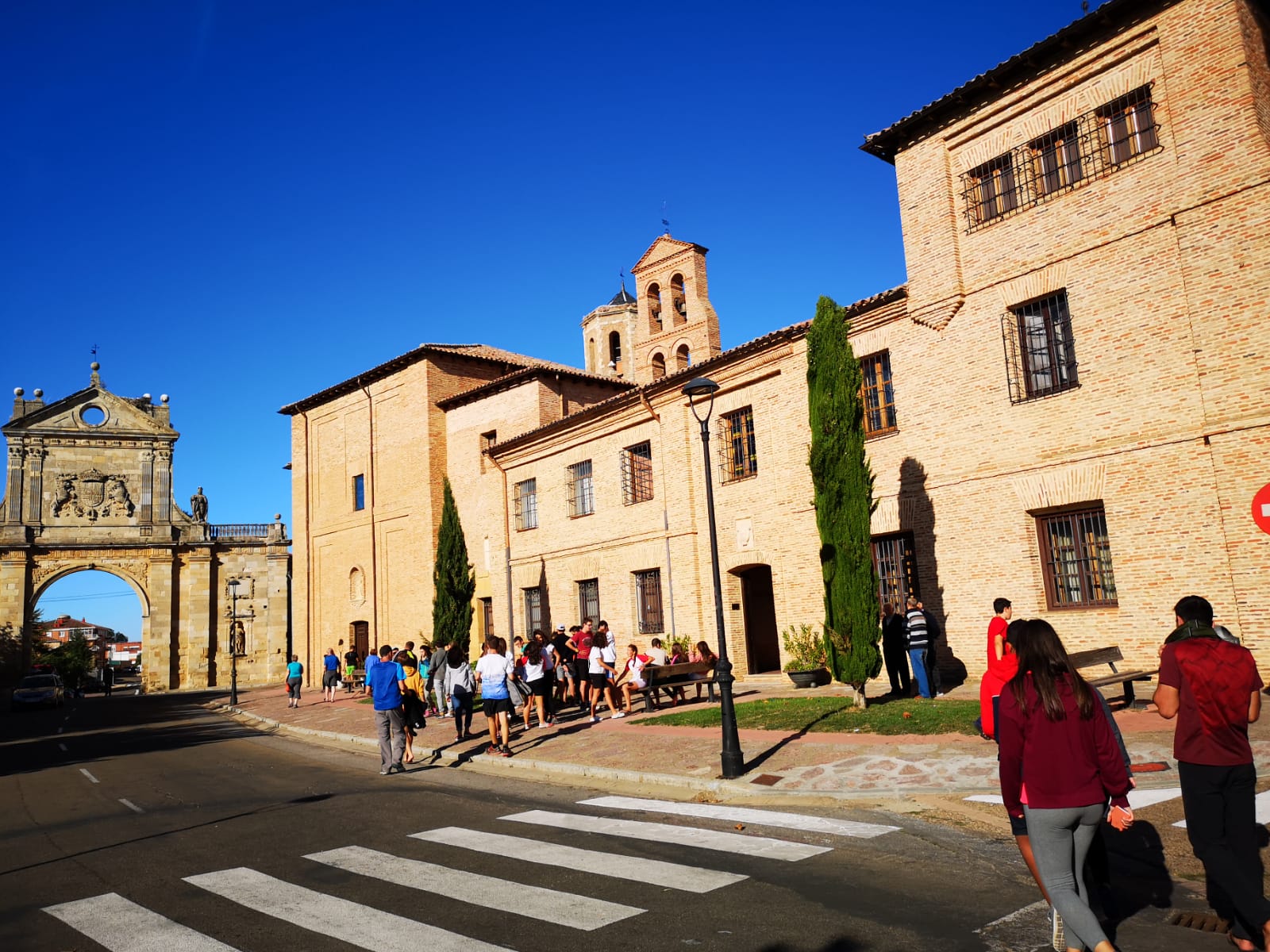 El Camino de Santiago engancha a medio centenar de adolescentes 4 e52b97dd-dde8-4fe2-81c0-94fa7caaf768