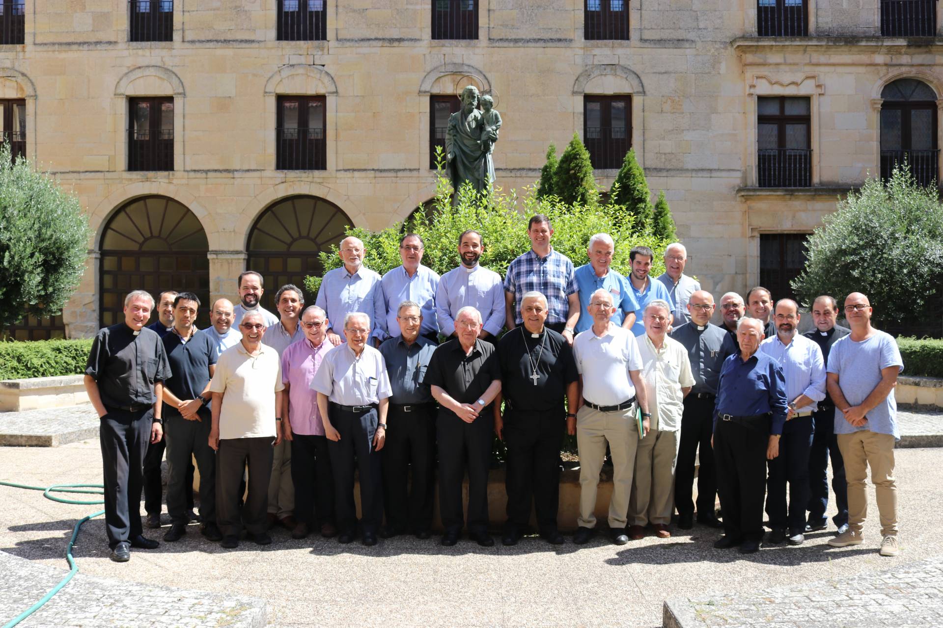 El obispo de Tenerife imparte ejercicios espirituales a sacerdotes de la diócesis 1 ejercicios espirituales