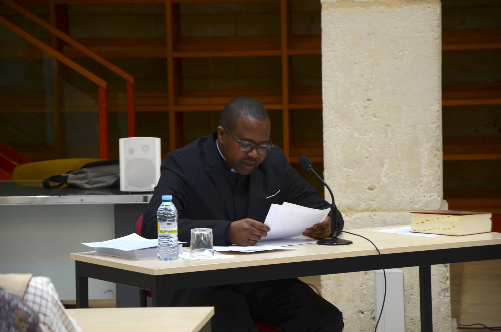 «En mi país, vivir la eucaristía es construir la paz» 1 elysée-habogorimana-defensa-tesis-facultad-teología-burgos_00003