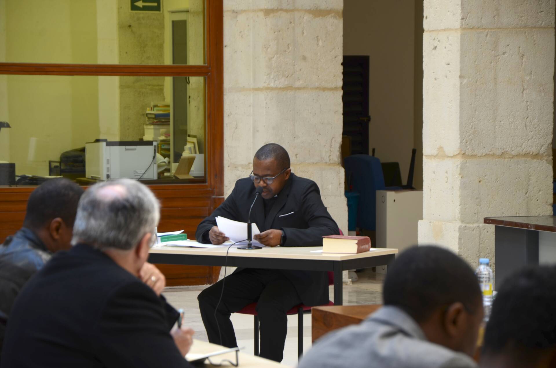 «En mi país, vivir la eucaristía es construir la paz» 4 elysée-habogorimana-defensa-tesis-facultad-teología-burgos_00004