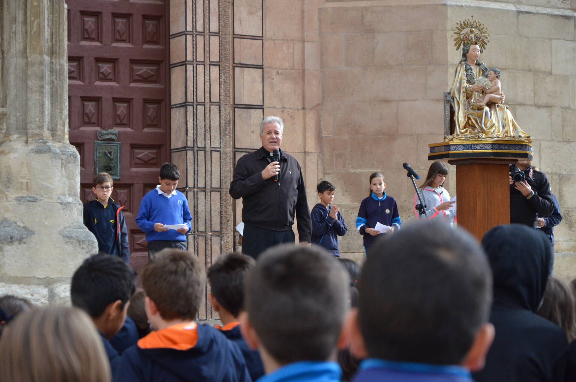 'en-AMOR-arte', lema elegido por los colegios de la Fundación Manjón-Palencia para este curso 16 en-amor-arte-lema-colegios-fundación-manjon-palencia_00012