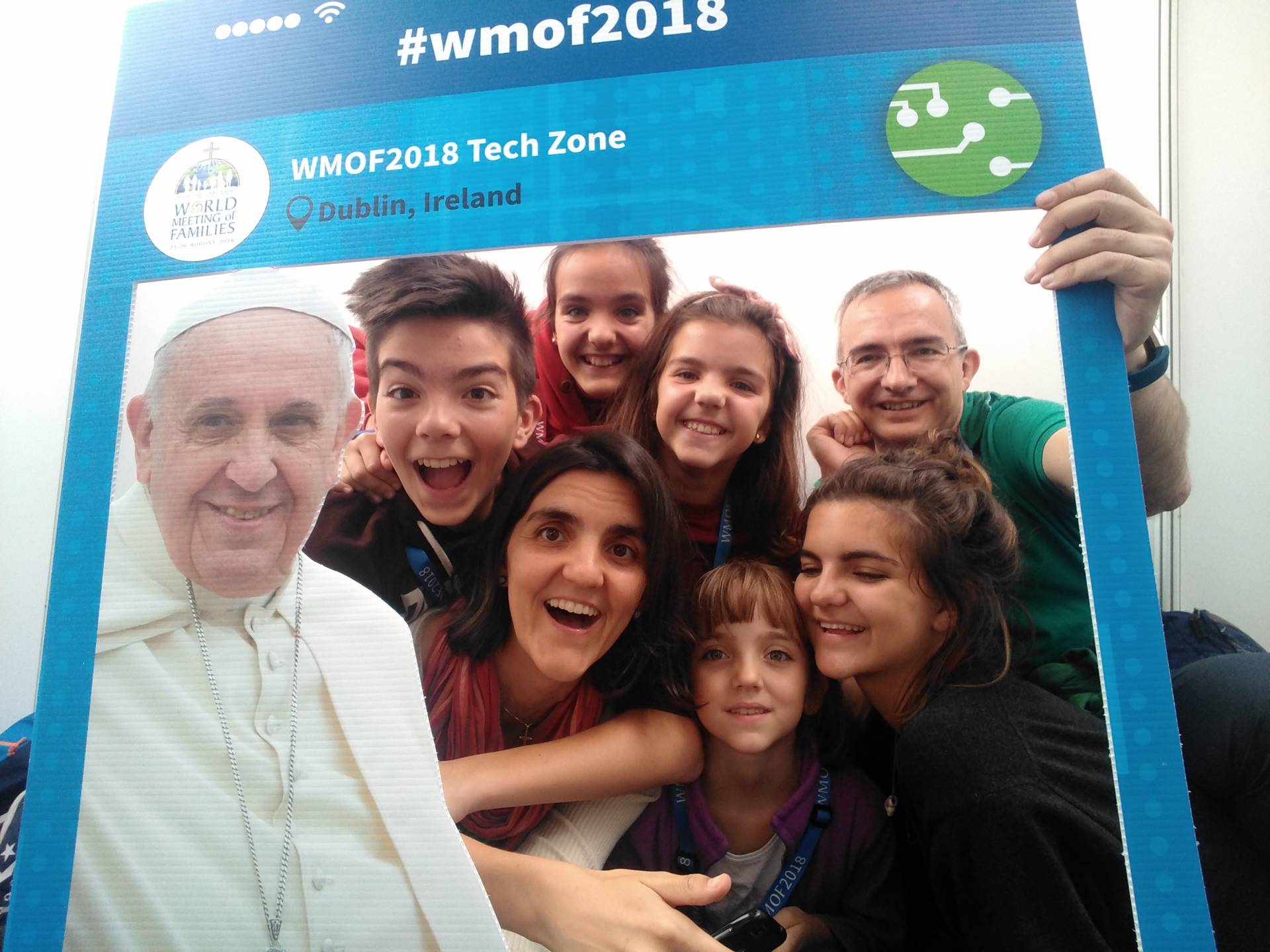 «Extender la alegría por la buena noticia del matrimonio y la familia» 1 encuentro mundial familias 2