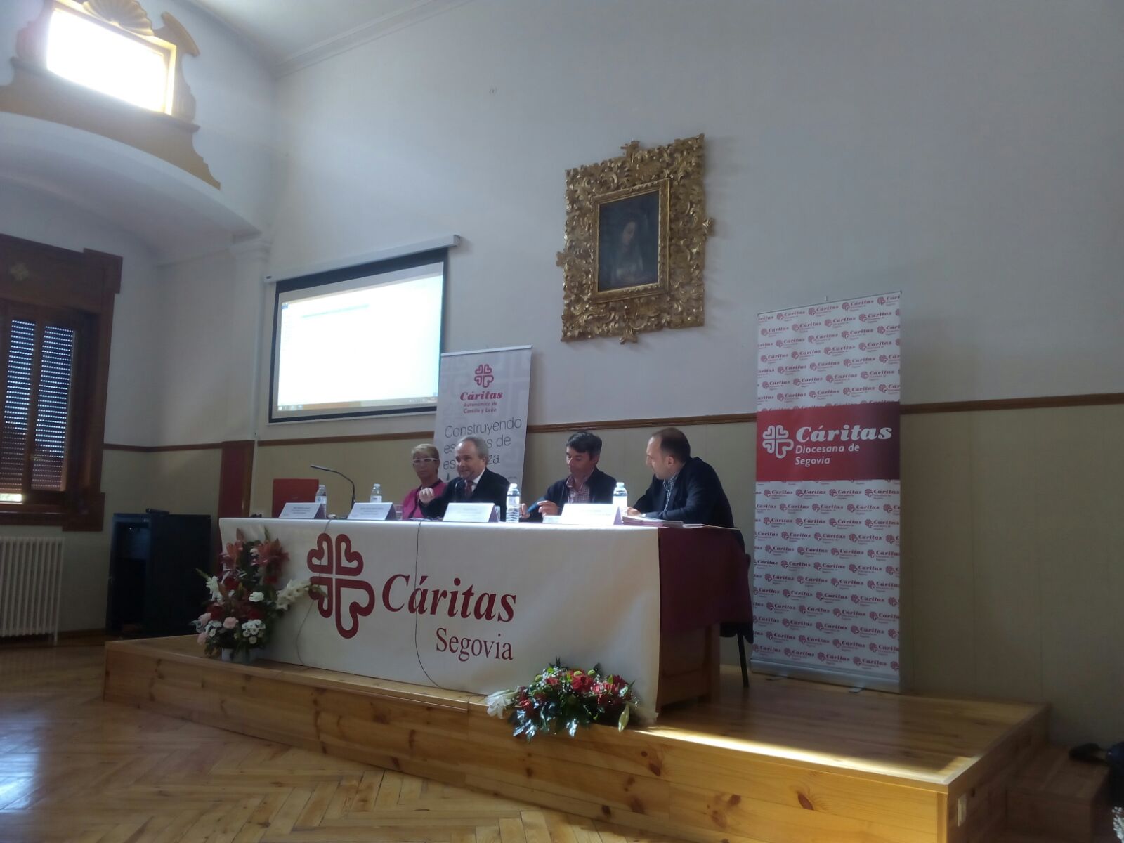 Voluntarios y trabajadores de Cáritas participan en las jornadas autonómicas de reflexión 2 encuentro regional caritas 1